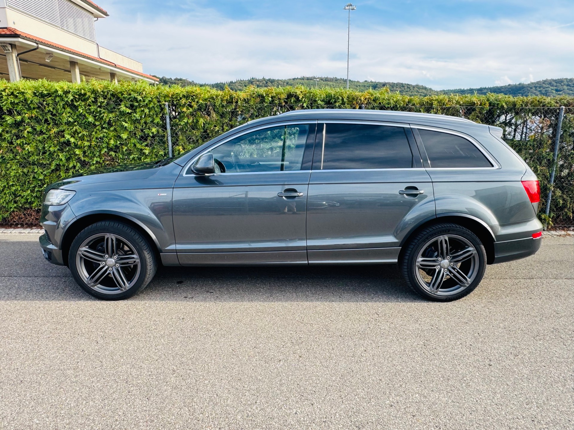AUDI Q7 3.0 TDI Quattro Tiptronic 3x S-Line-image-6