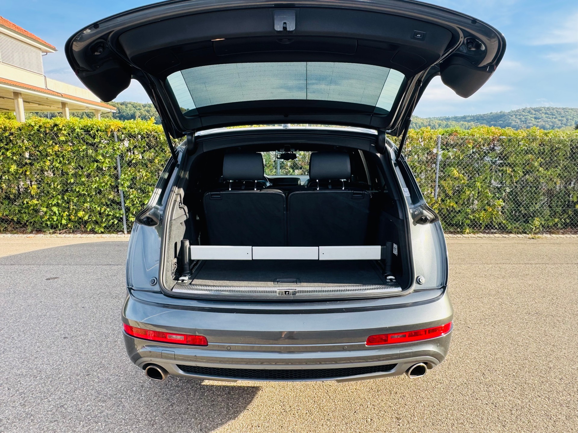 AUDI Q7 3.0 TDI Quattro Tiptronic 3x S-Line-image-14