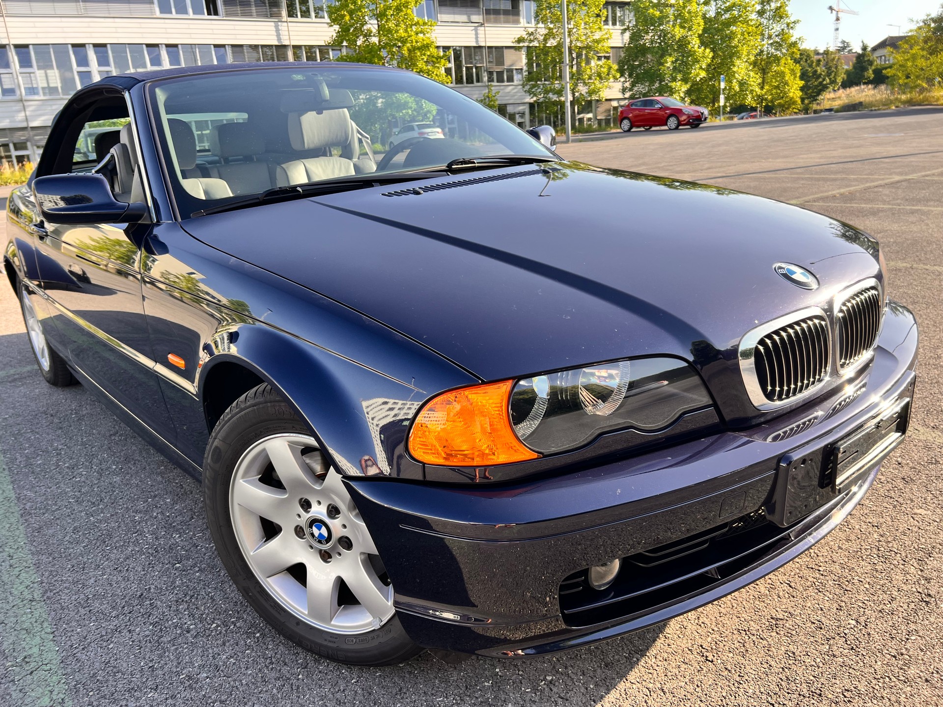BMW 320Ci-image-3