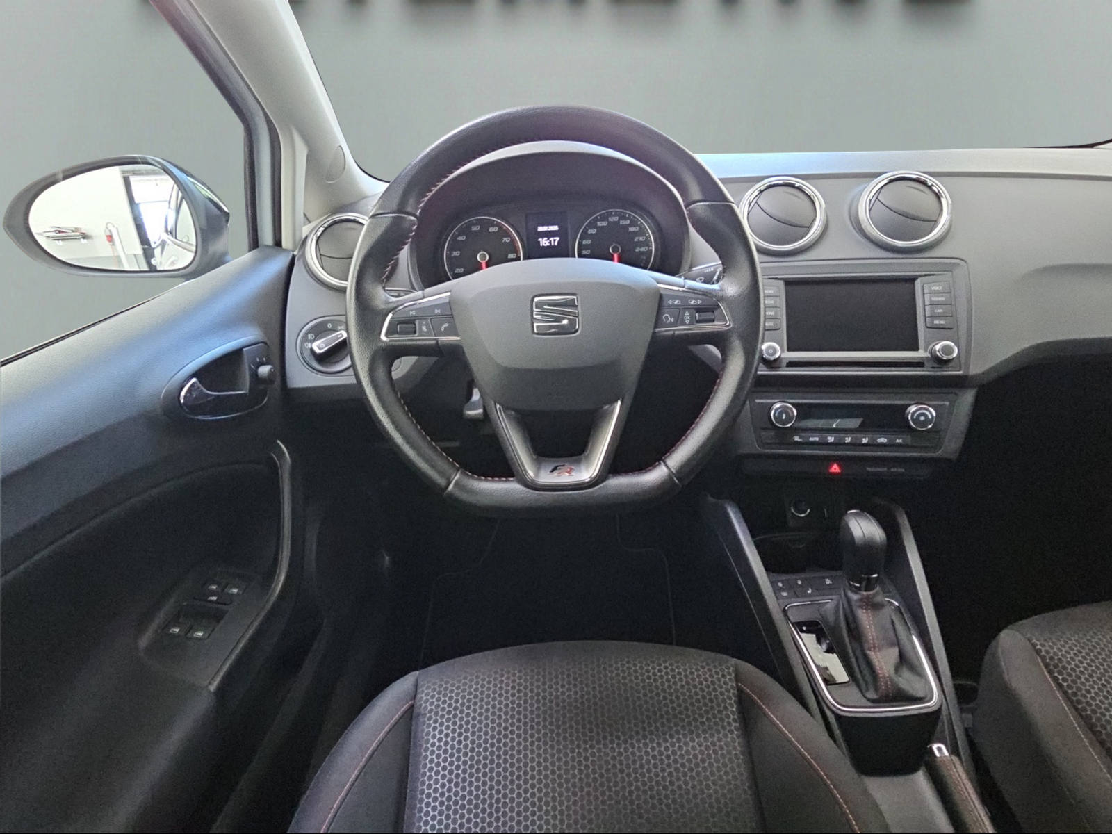 SEAT Ibiza 1.0 EcoTSI FR DSG-image-8