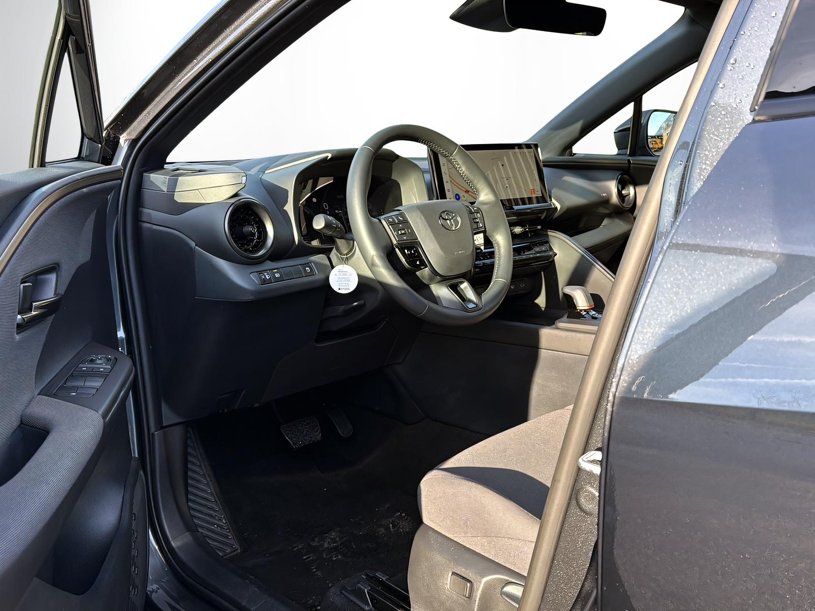 TOYOTA C-HR 2.0 PHEV Swiss Edition-image-6