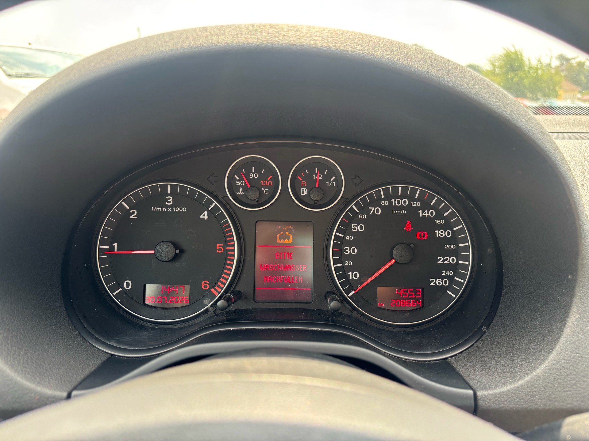 AUDI A3 Sportback 2.0 TDI Ambition-image-7