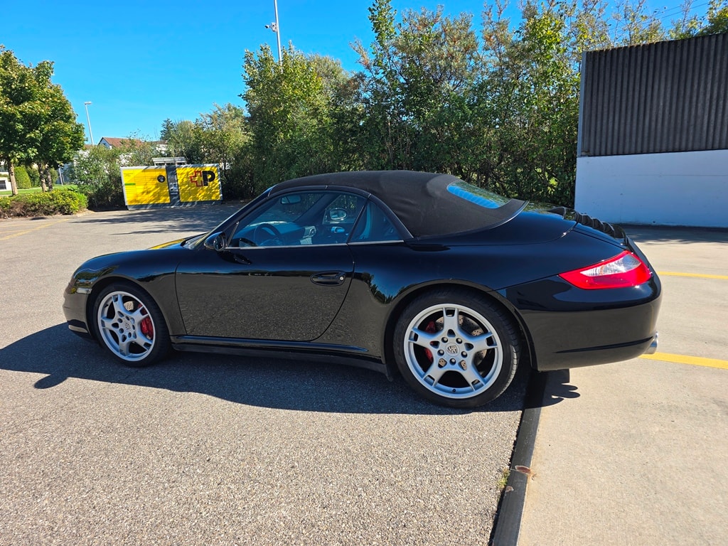 PORSCHE 911 Cabriolet 3.8 Carrera 4S-image-3
