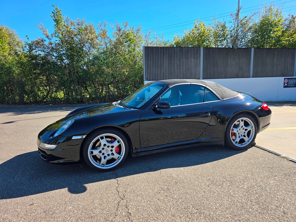 PORSCHE 911 Cabriolet 3.8 Carrera 4S-image-2