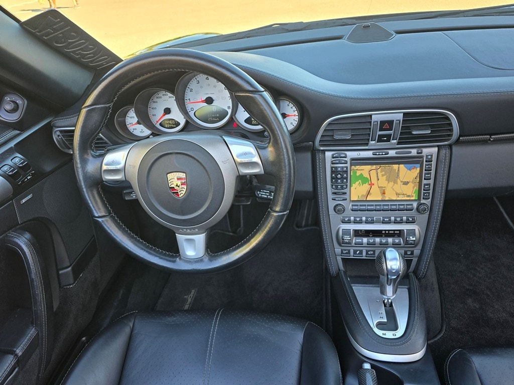 PORSCHE 911 Cabriolet 3.8 Carrera 4S-image-21
