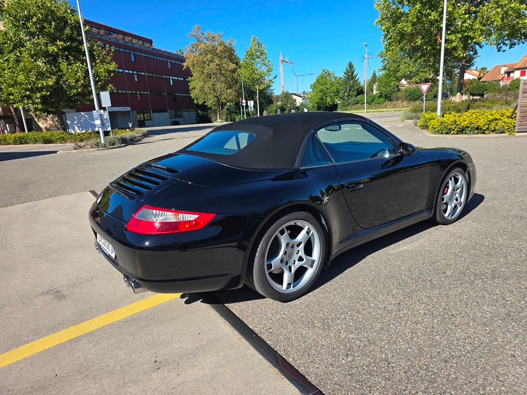 PORSCHE 911 Cabriolet 3.8 Carrera 4S-image-7