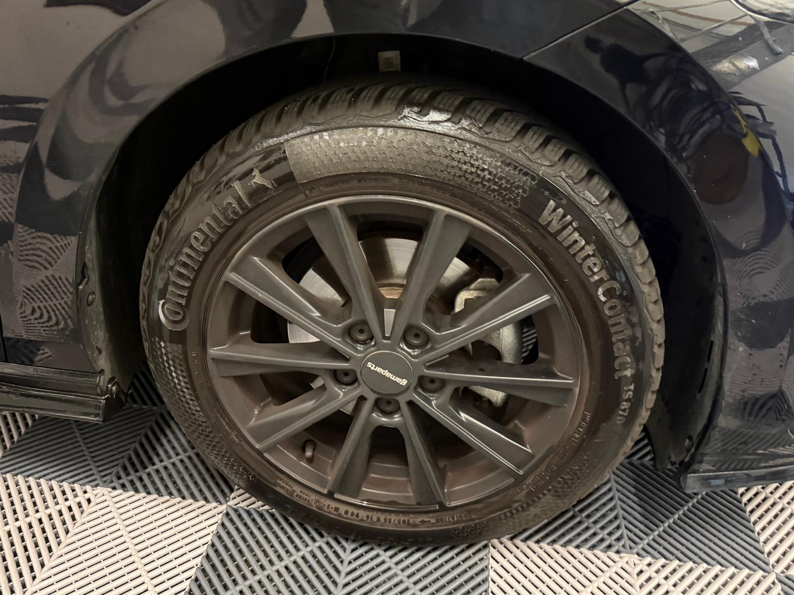VW Golf 1.5 eTSI mHEV ACT R-Line 75 Edition DSG-image-28