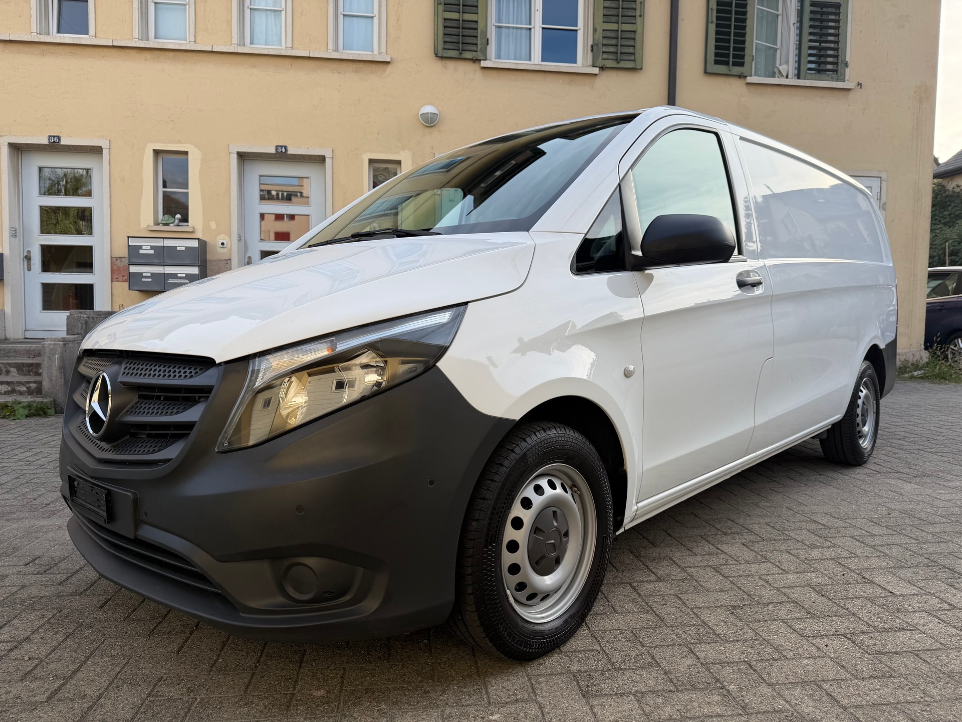 MERCEDES-BENZ Lieferwagen-image-4