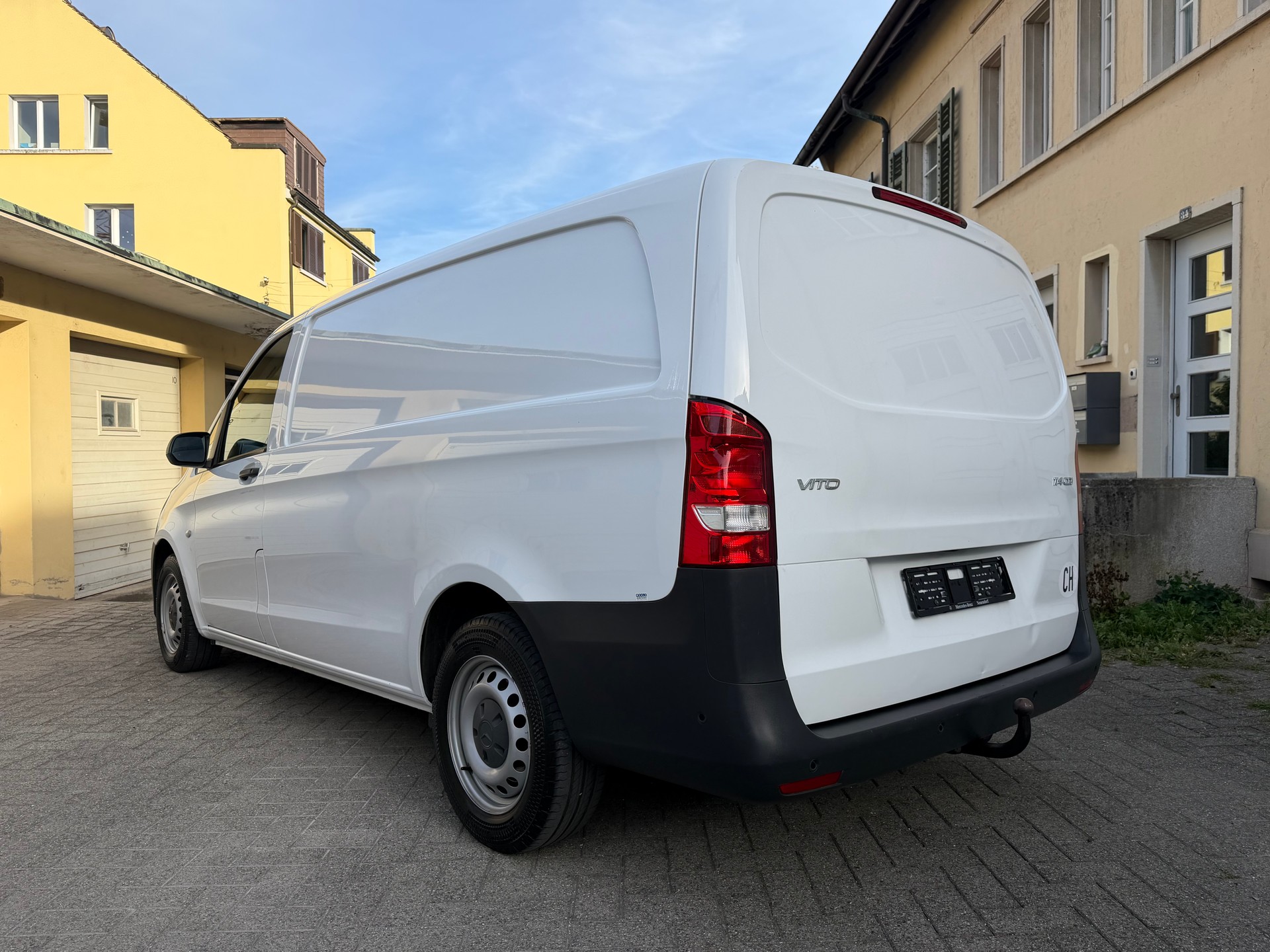 MERCEDES-BENZ Lieferwagen-image-2