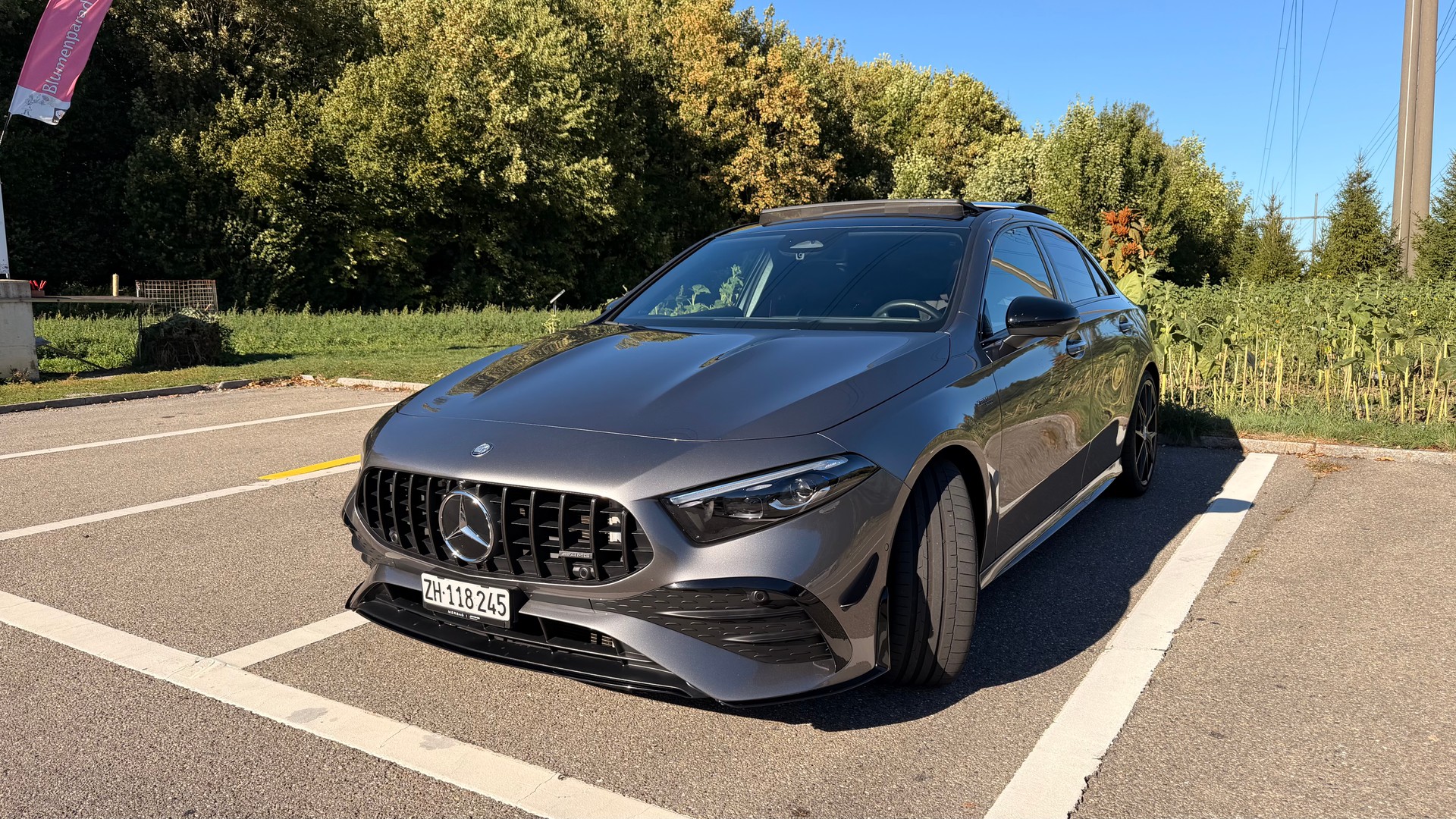 MERCEDES-BENZ A 35 AMG 4matic+ PANORAMA-GLASSCHIEBEDACH, PREMUM PLUS PAKET-image-0