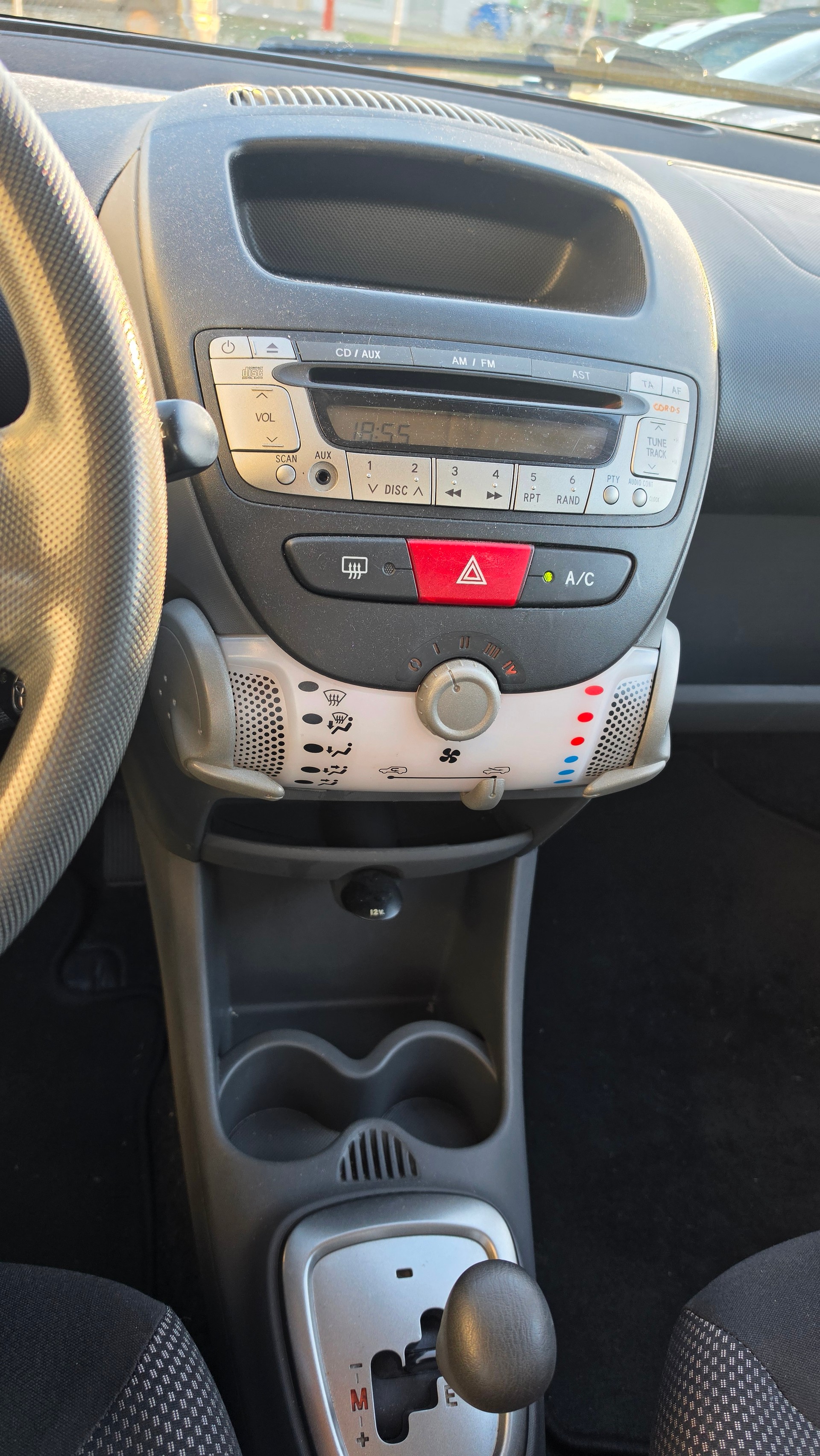 TOYOTA Aygo 1.0 Linea Luna Multimode-image-19