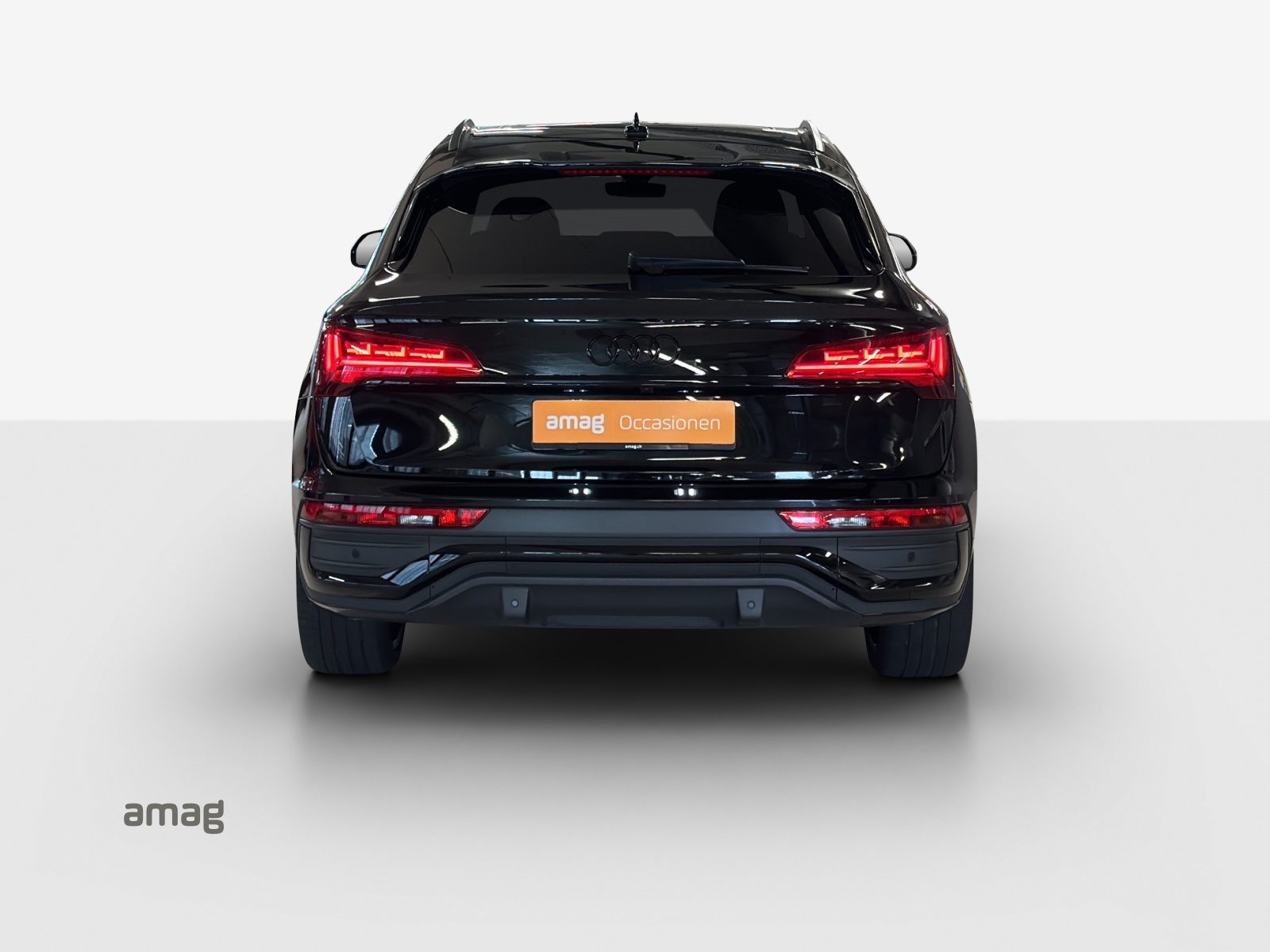 AUDI Q5 Sportback 40 TDI Blackedition quattro S-tronic-image-3