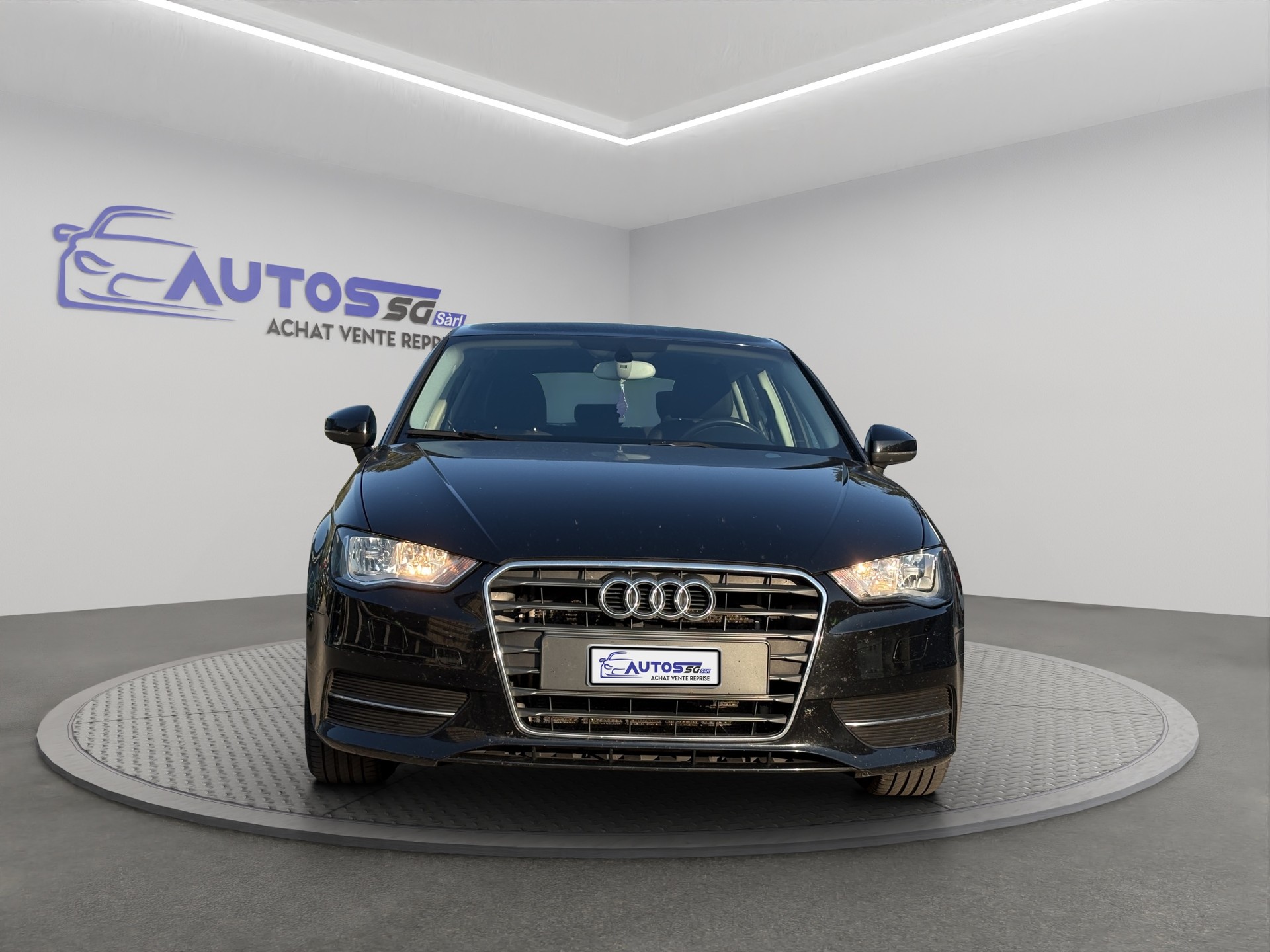AUDI A3 Sportback 1.4 TFSI Ambiente-image-2