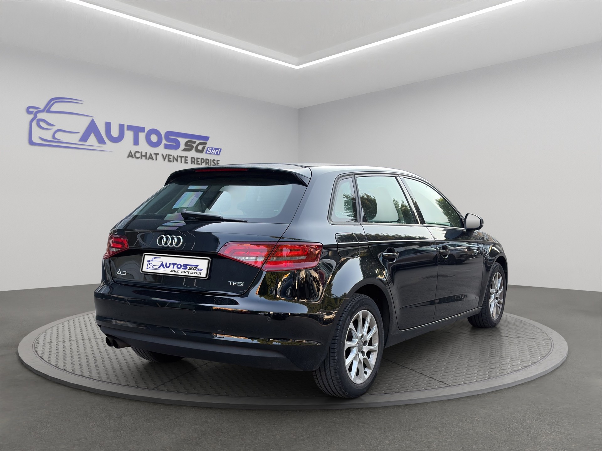 AUDI A3 Sportback 1.4 TFSI Ambiente-image-7