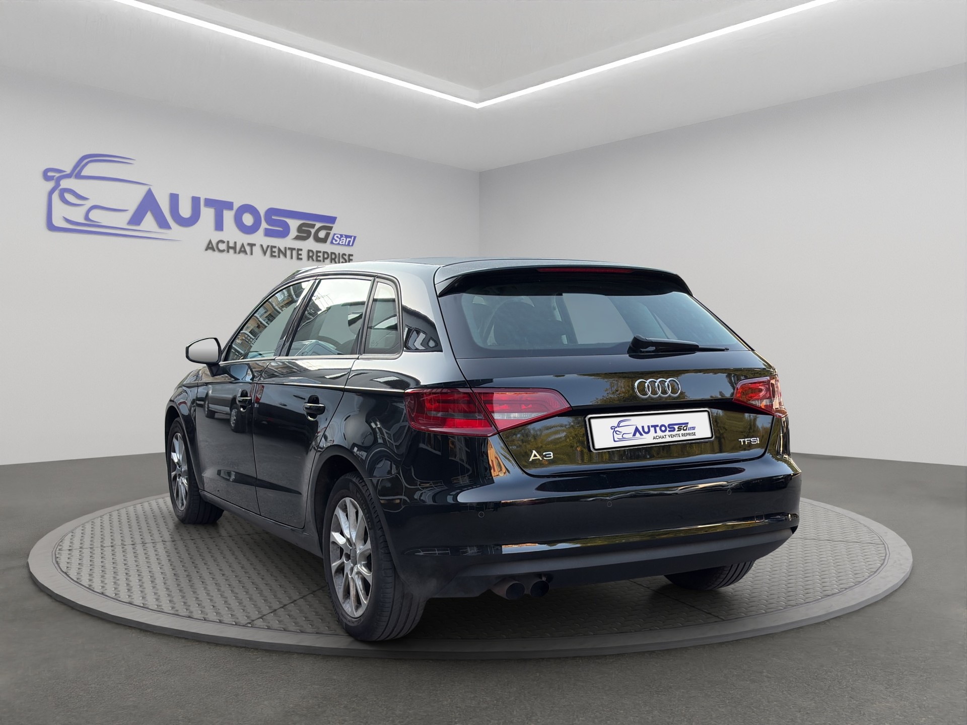 AUDI A3 Sportback 1.4 TFSI Ambiente-image-6
