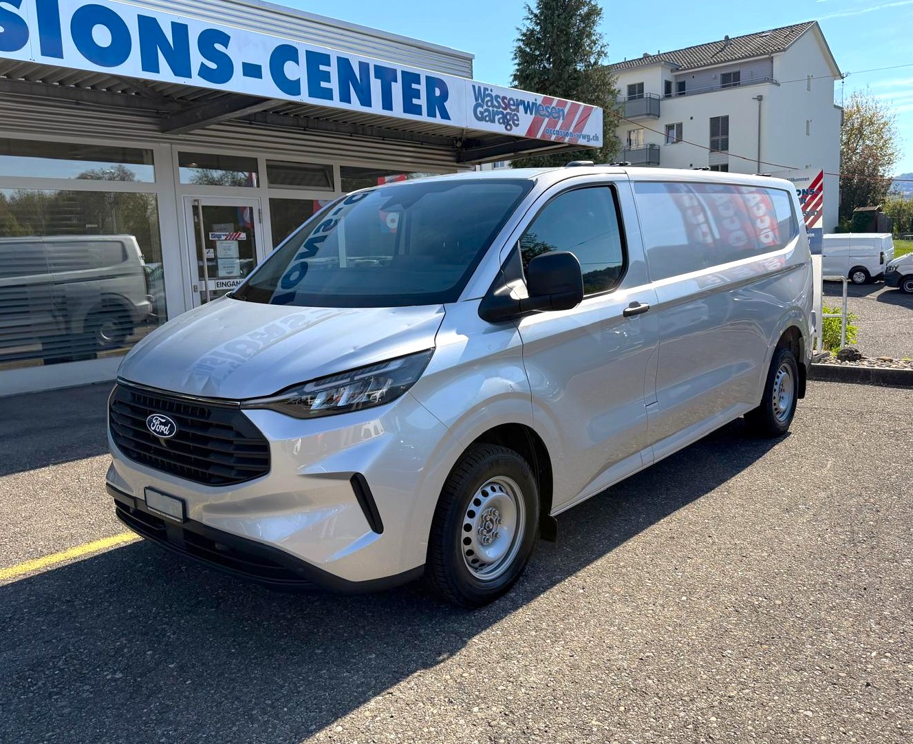 FORD Transit Cust 320 L2 Trend-image-12