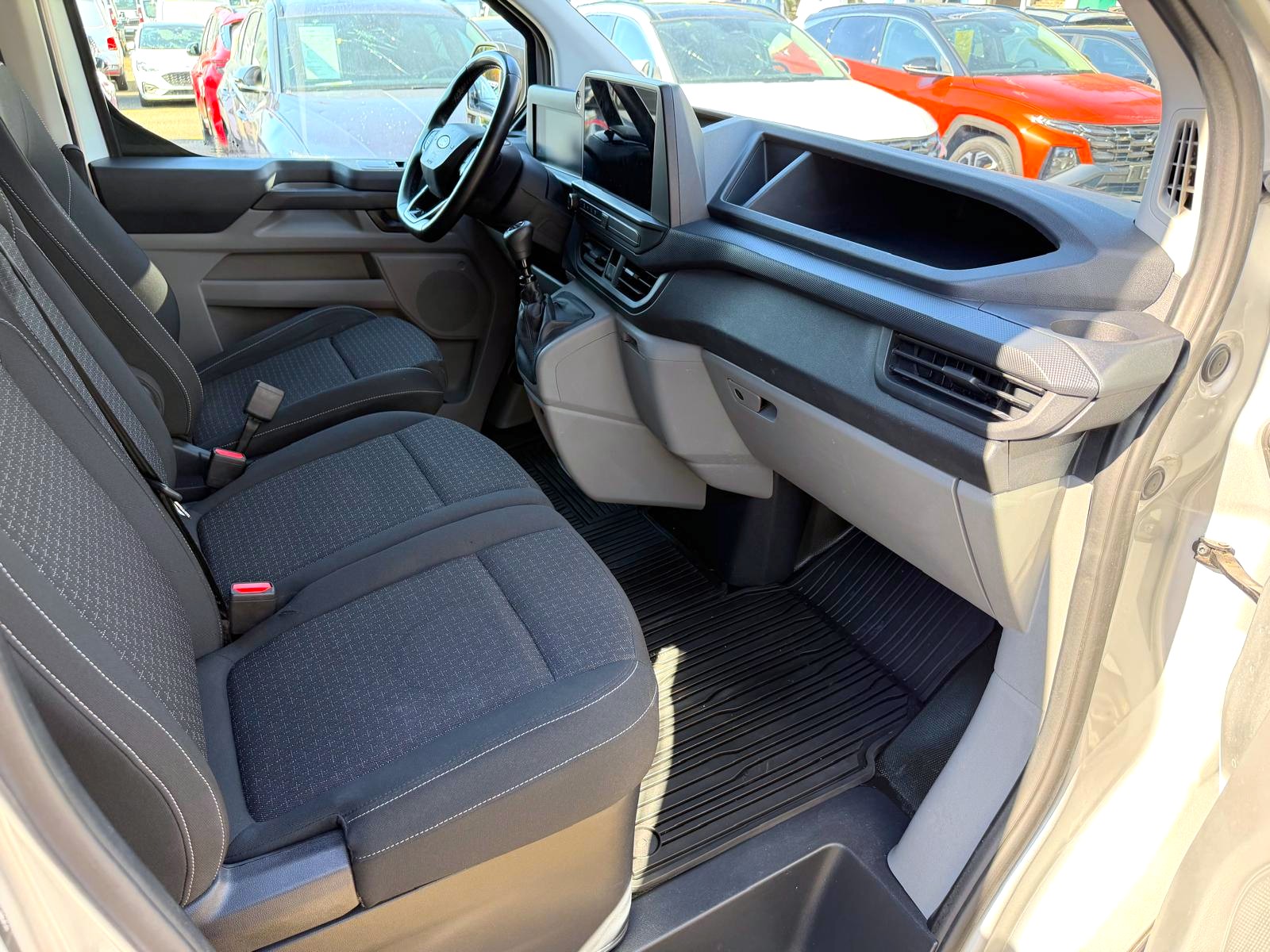 FORD Transit Cust 320 L2 Trend-image-6