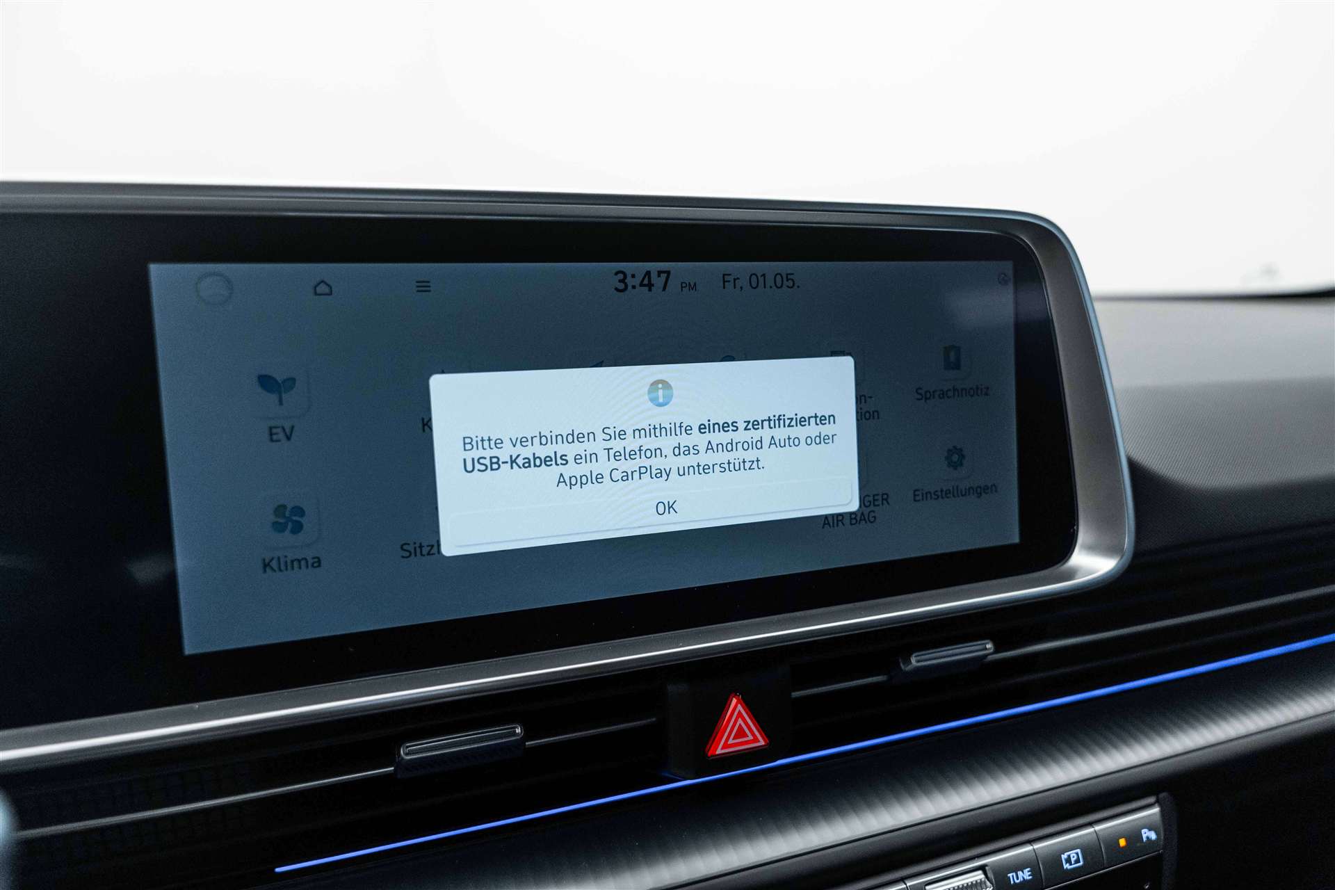 HYUNDAI Ioniq 6 77kWh Plus Line 325PS 4WD Automat-image-22