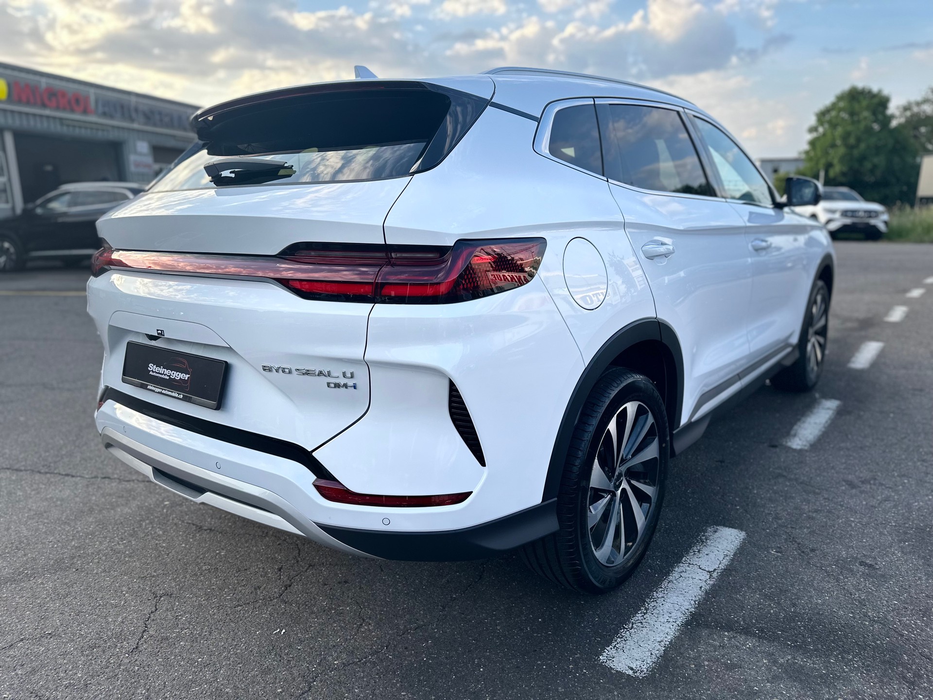BYD Seal U DM-i Design AWD-image-10