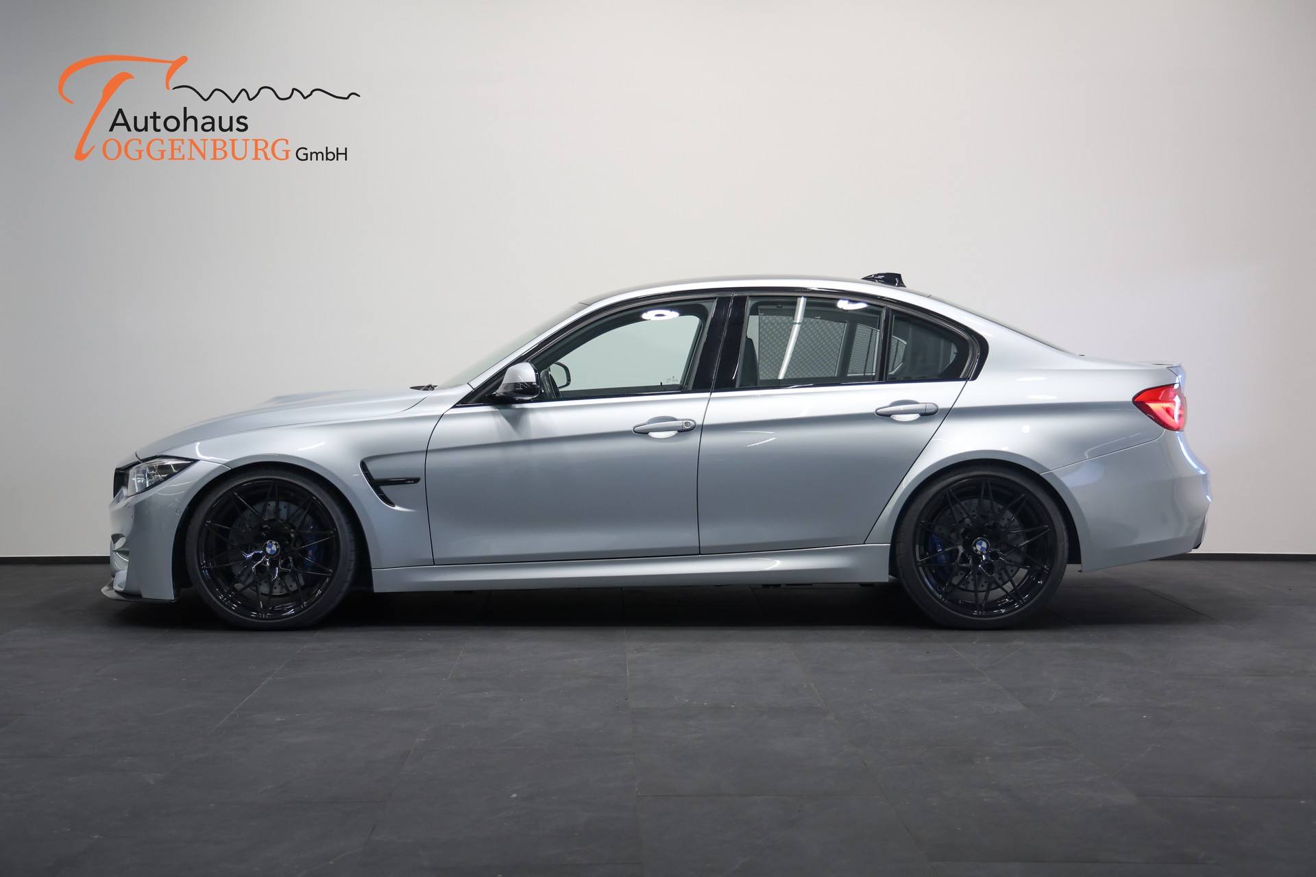 BMW M3 Competition Drivelogic *Individual Silverstone Metallic*Tiefergelegt*-image-11