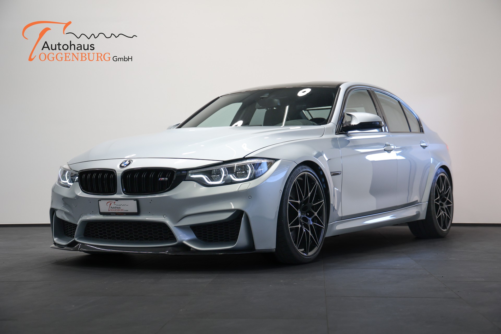 BMW M3 Competition Drivelogic *Individual Silverstone Metallic*Tiefergelegt*-image-3
