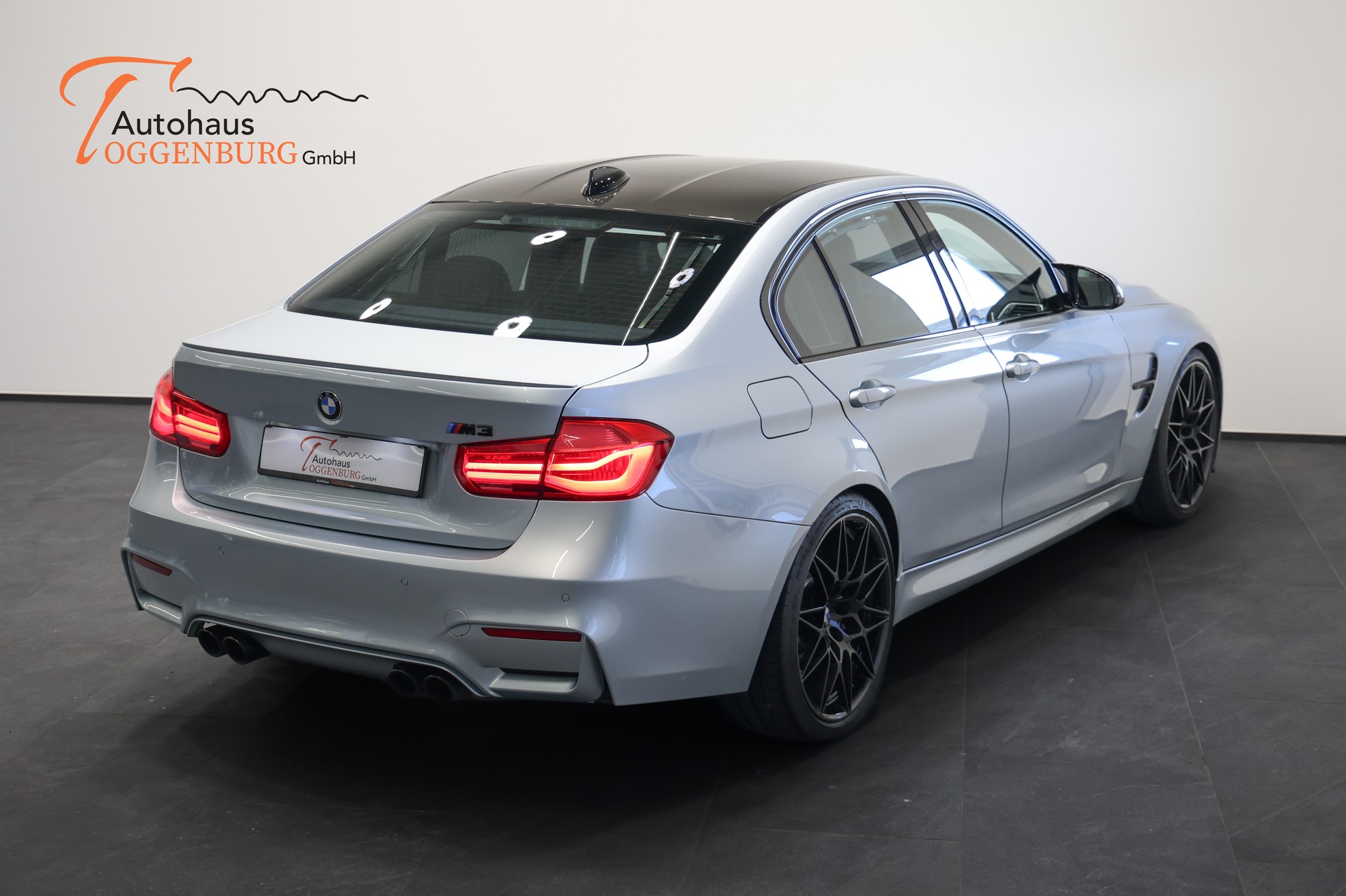 BMW M3 Competition Drivelogic *Individual Silverstone Metallic*Tiefergelegt*-image-17
