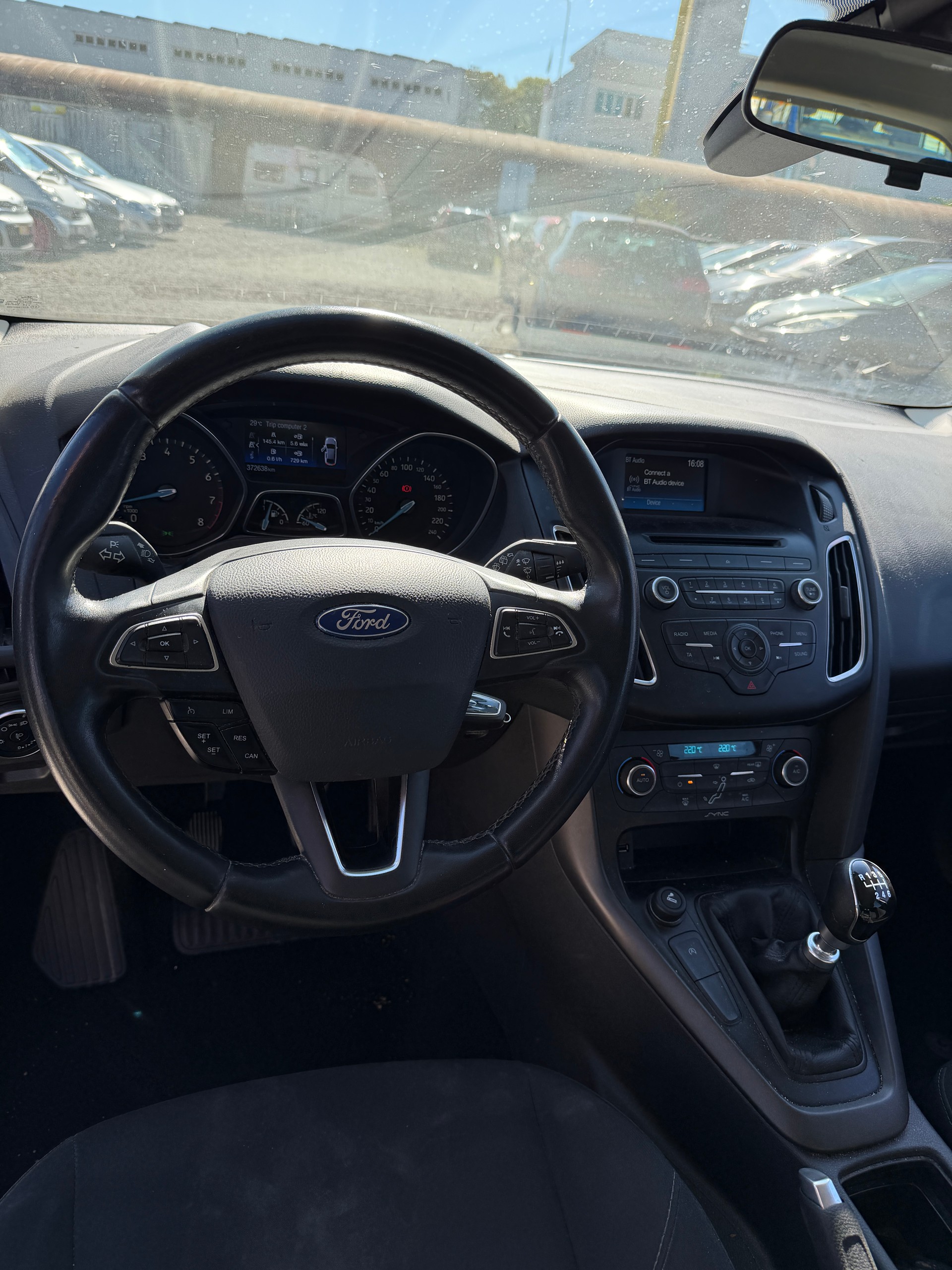 FORD Focus 1.0 SCTi Trend-image-9