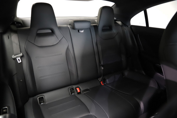 MERCEDES-BENZ CLA 180-image-10