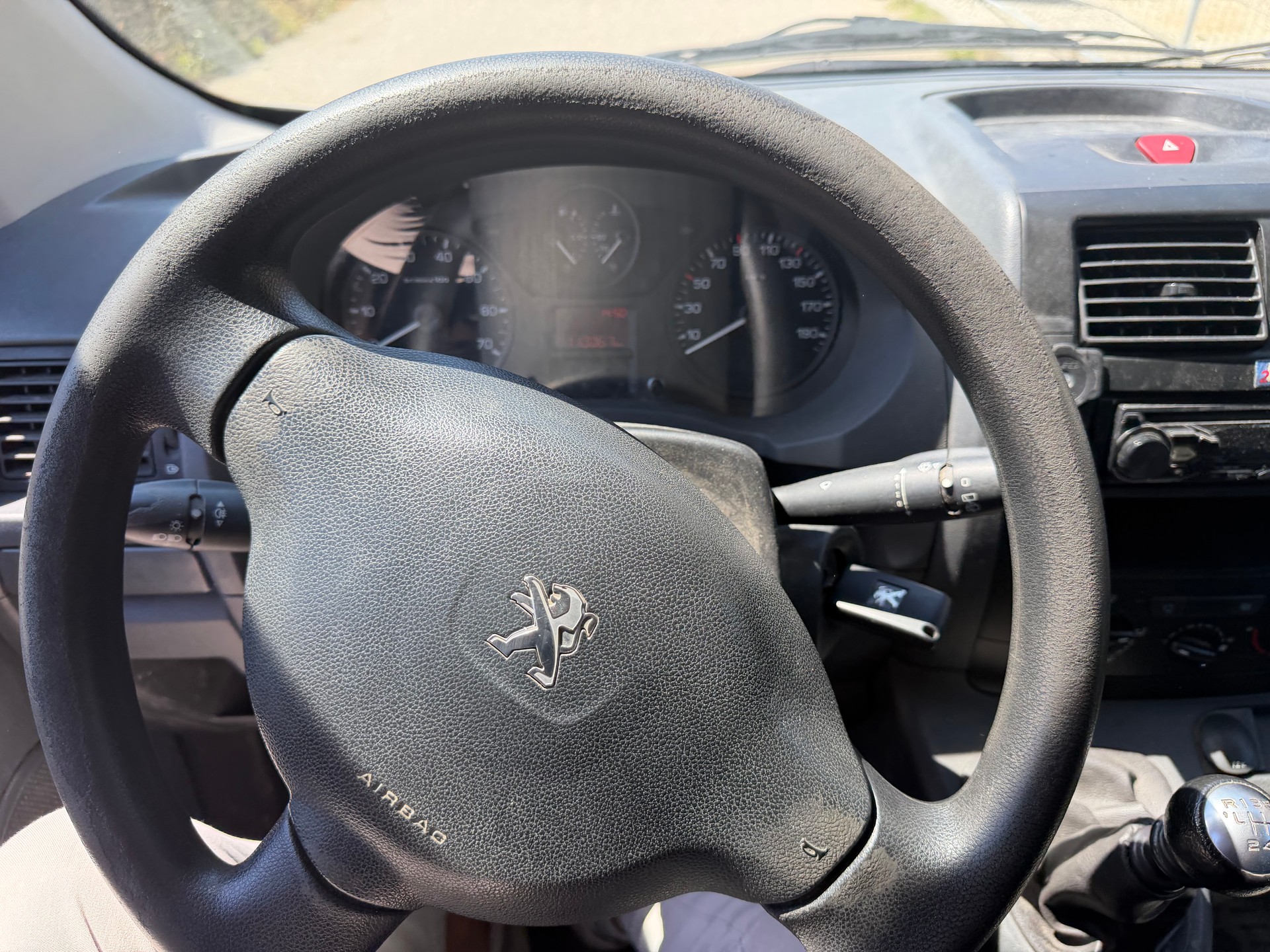 PEUGEOT Expert 2.0 HDi 227 L1H1-image-6