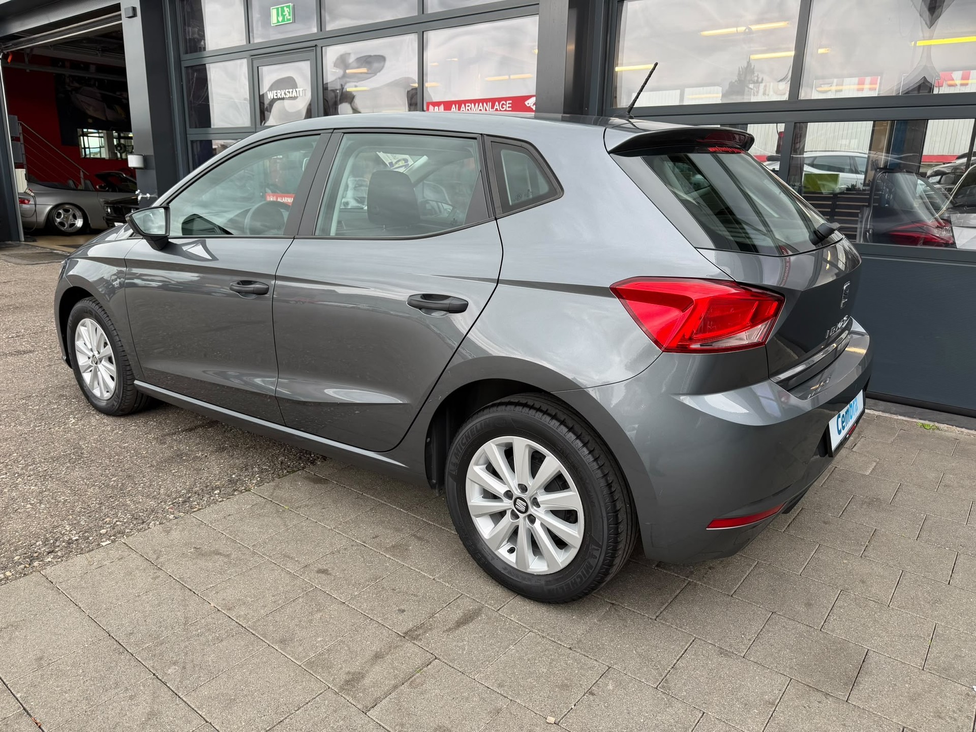SEAT Ibiza 1.0 EcoTSI Sol-image-3
