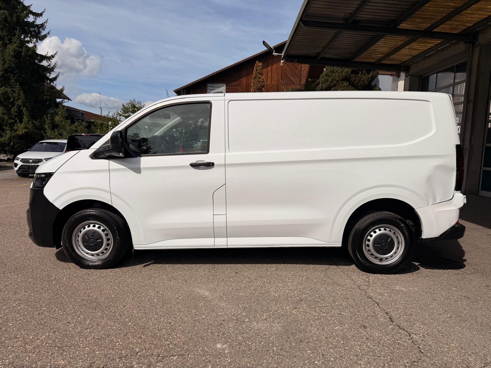 VW Transporter 2.0 TDI-image-1