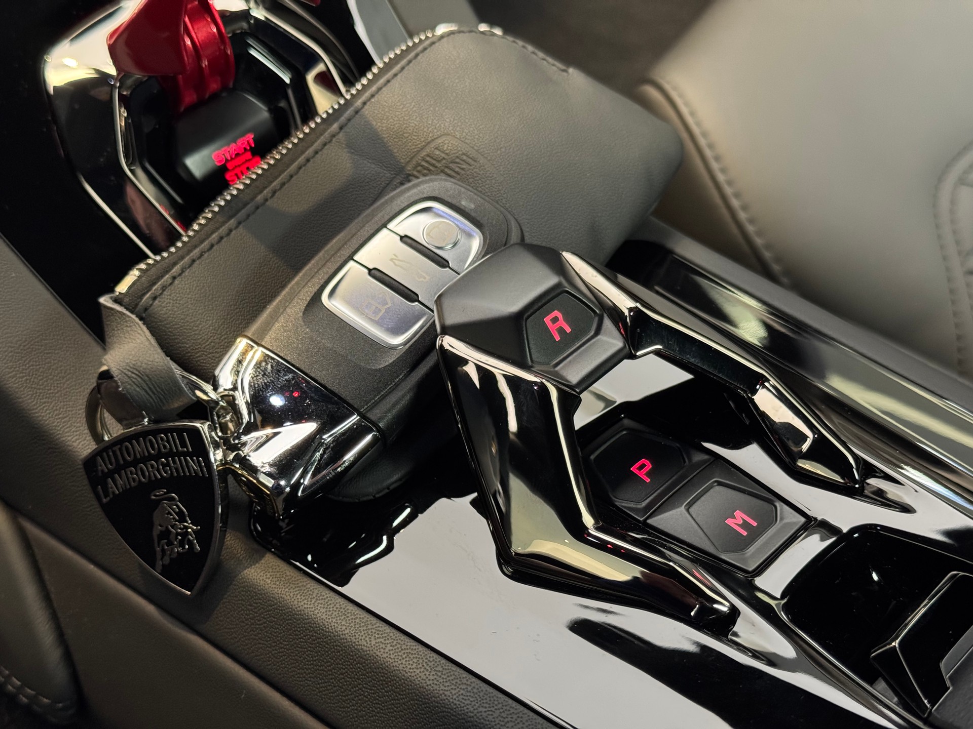 LAMBORGHINI Huracan EVO Coupé DCT-image-14