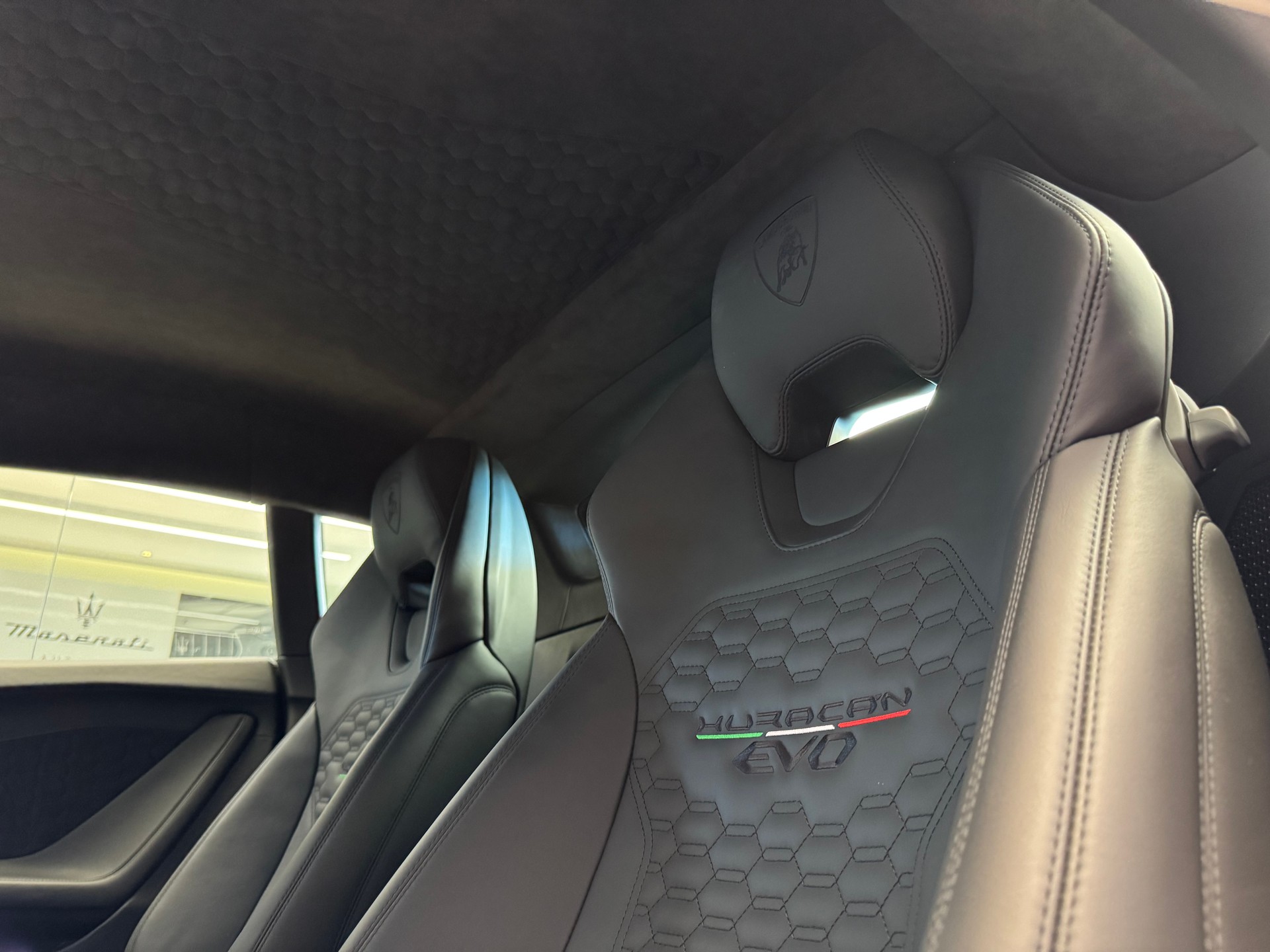 LAMBORGHINI Huracan EVO Coupé DCT-image-10