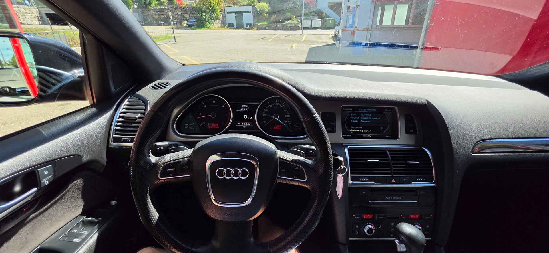 AUDI Q7 3.0 TDI quattro tiptronic-image-25