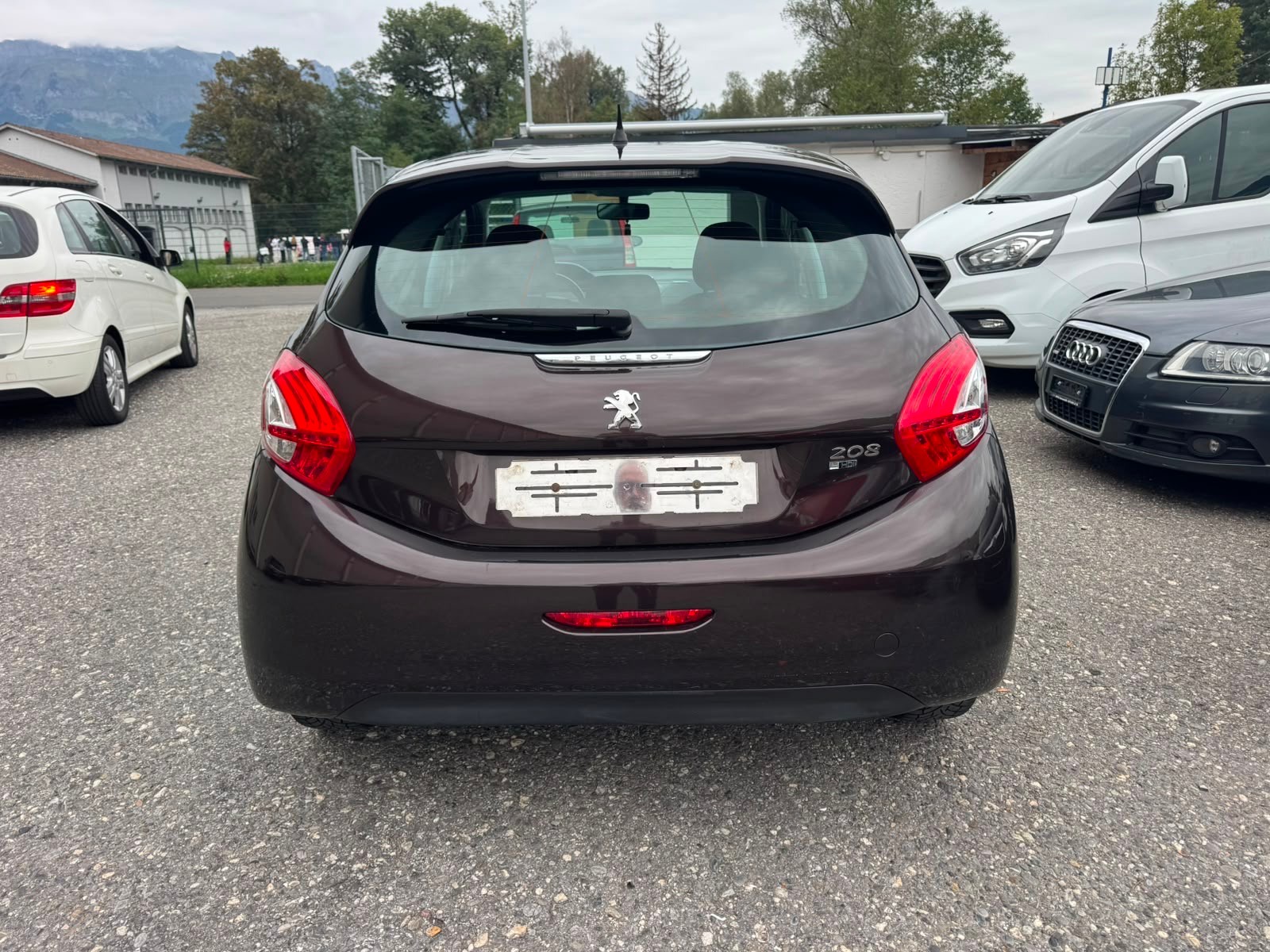 PEUGEOT 208 1.6 e-HDI Active-image-7