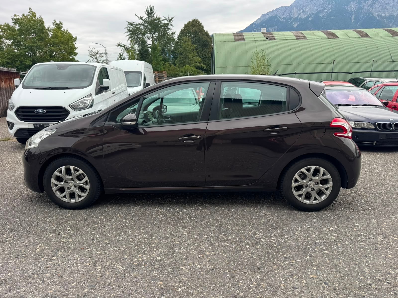 PEUGEOT 208 1.6 e-HDI Active-image-3