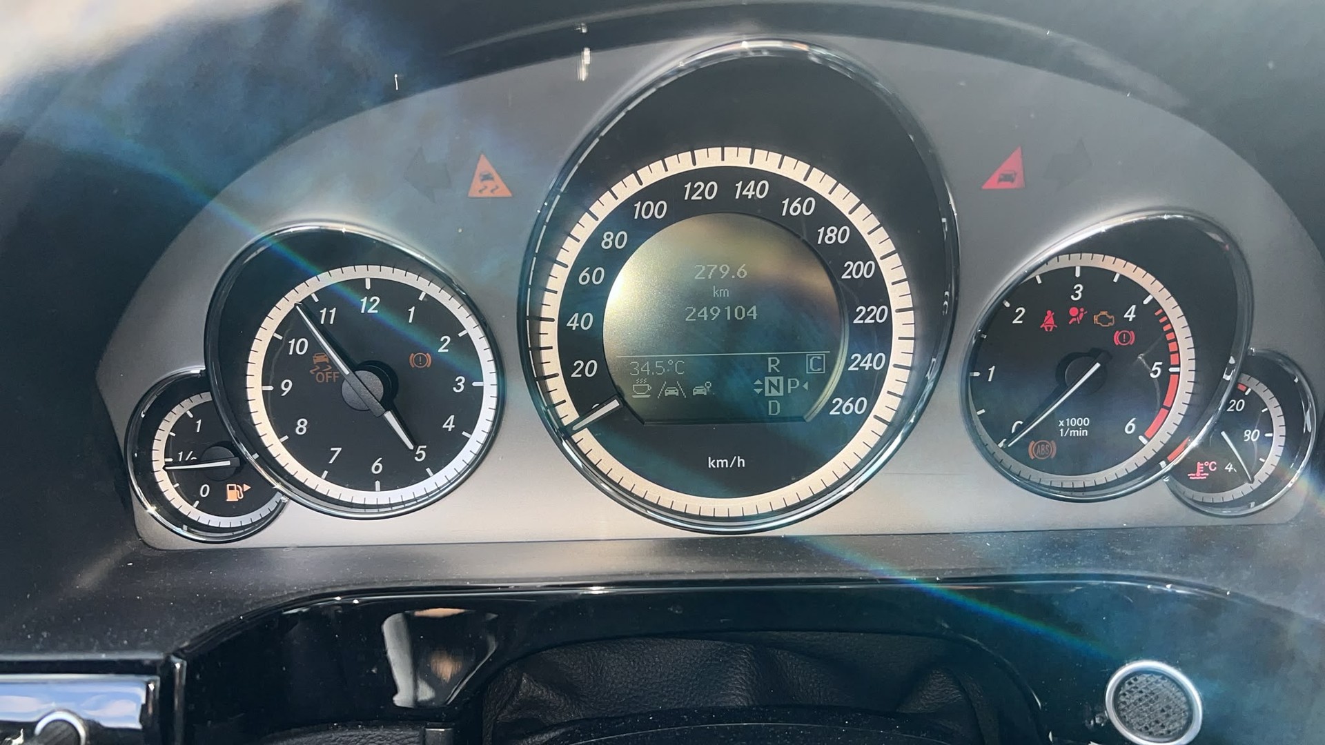 MERCEDES-BENZ E 350 CDI BlueEff. Avantgarde 4Matic 7G-Tronic-image-4