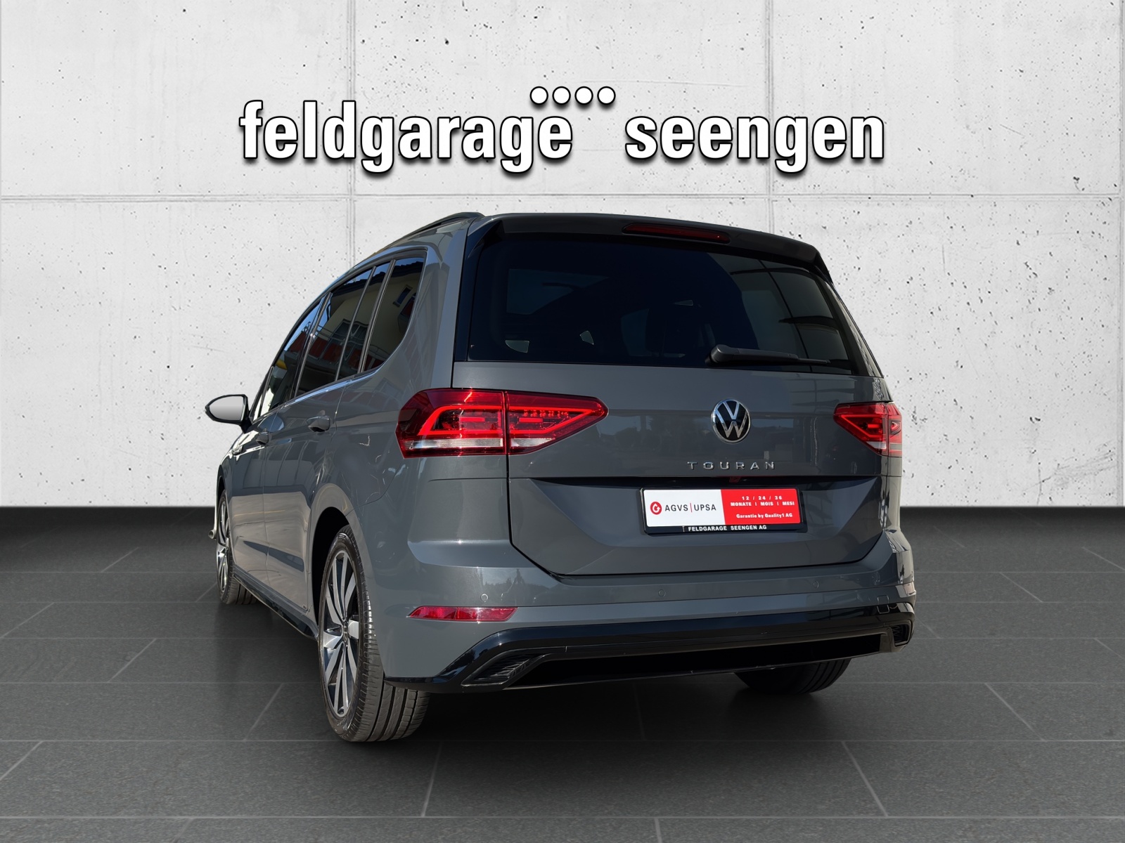 VW Touran 1.5 TSI EVO R-Line Highline DSG mit AHK, 7 Sitzen & Panorama-Ausstell-/Schiebedach-image-6