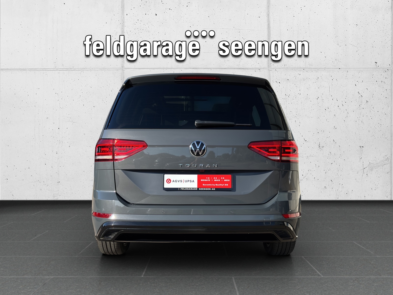 VW Touran 1.5 TSI EVO R-Line Highline DSG mit AHK, 7 Sitzen & Panorama-Ausstell-/Schiebedach-image-5