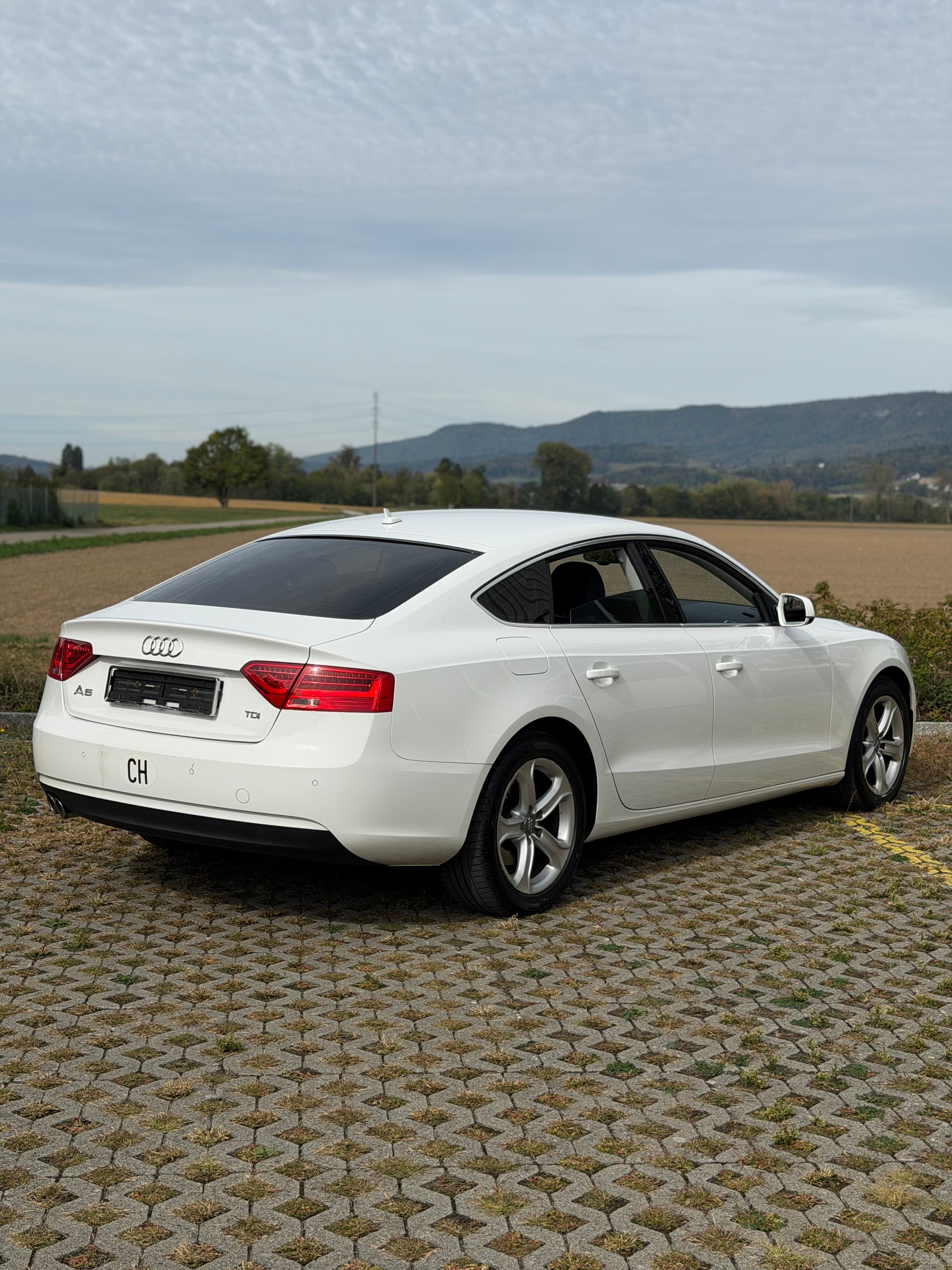 AUDI A5 Sportback 2.0 TDI multitronic-image-5