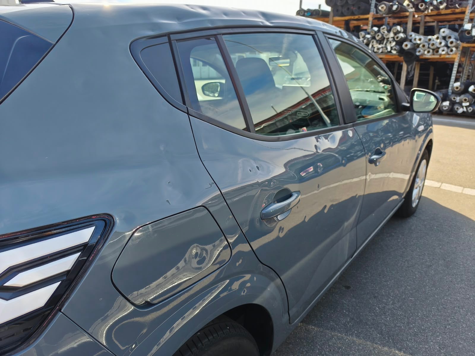 DACIA Sandero TCe 90 Expression CVT-image-12