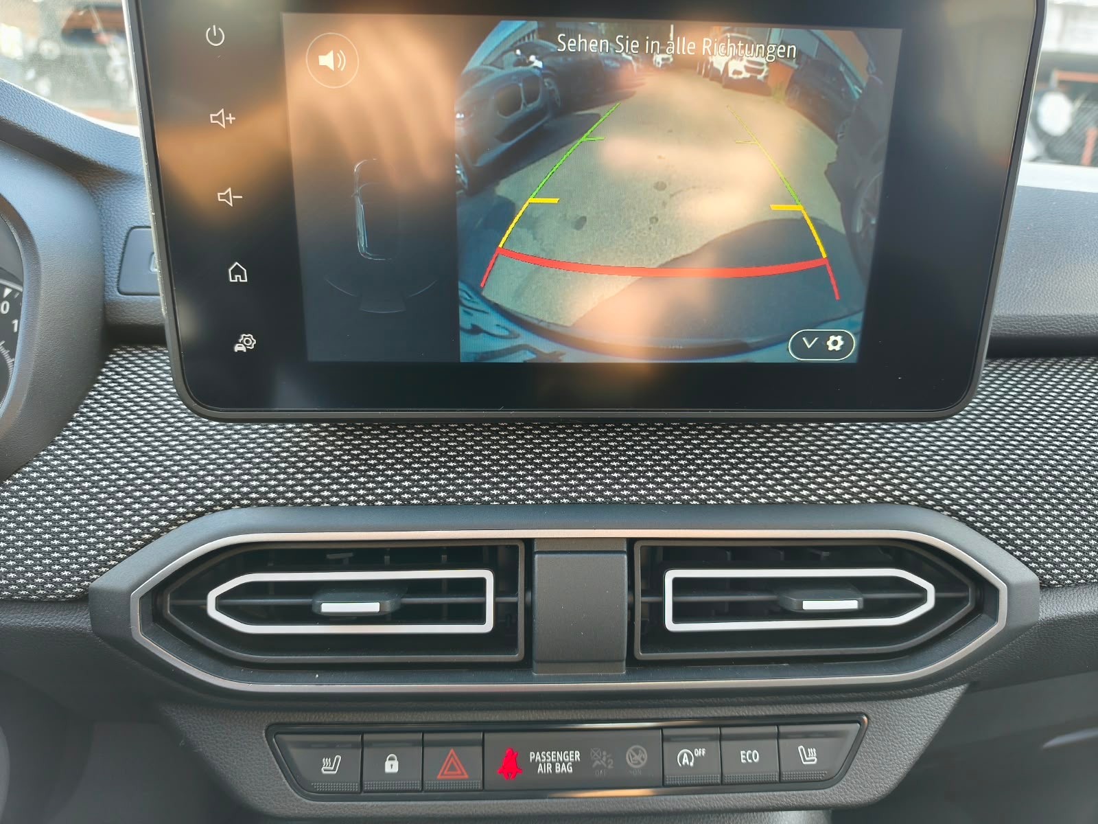 DACIA Sandero TCe 90 Expression CVT-image-9