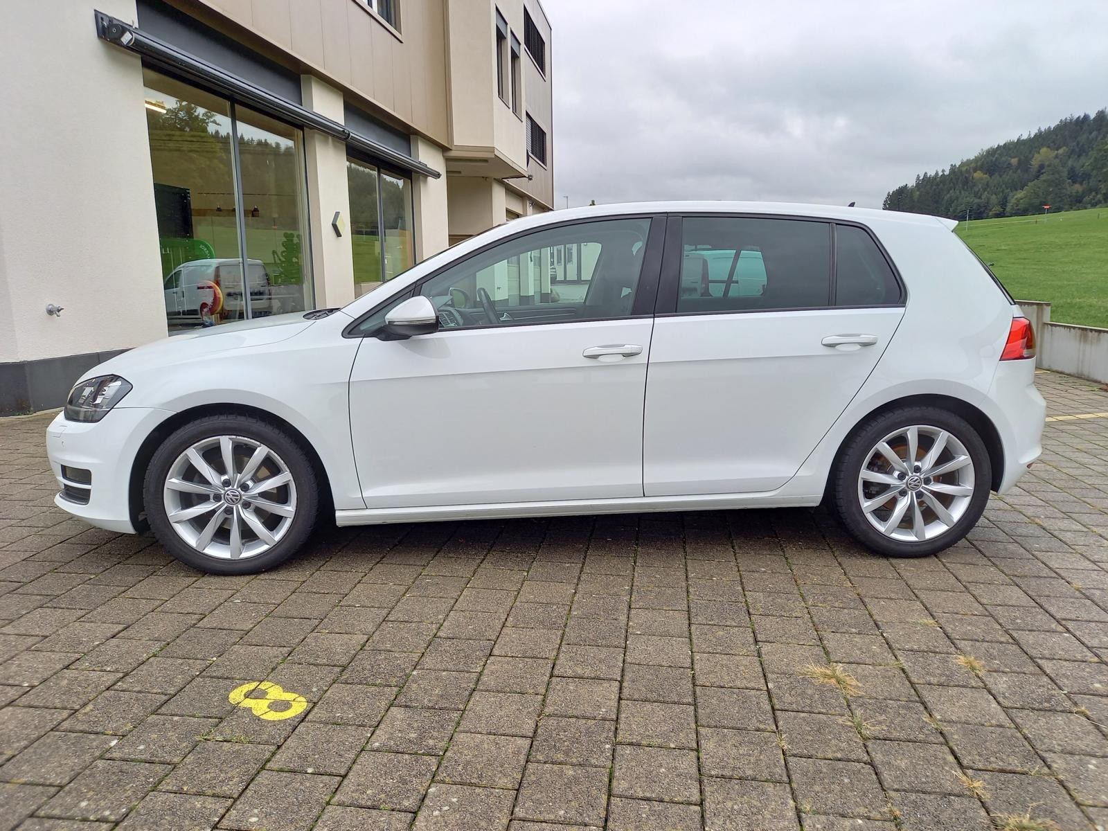 VW Golf 1.4 TSI Highline DSG-image-2
