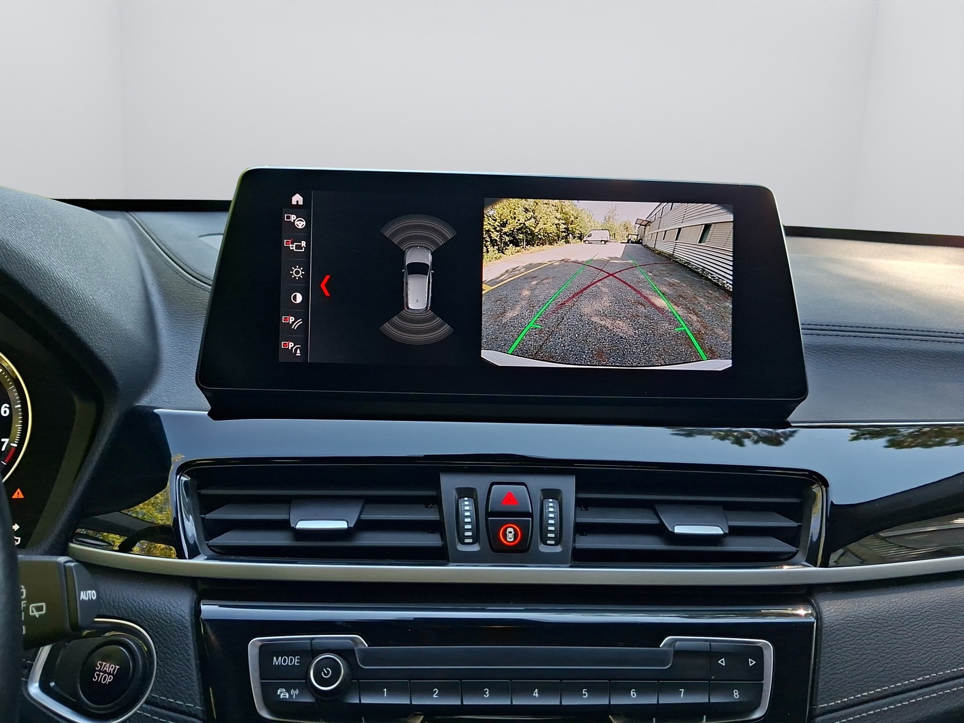 BMW X1 xDrive 25e xLine Steptronic-image-19