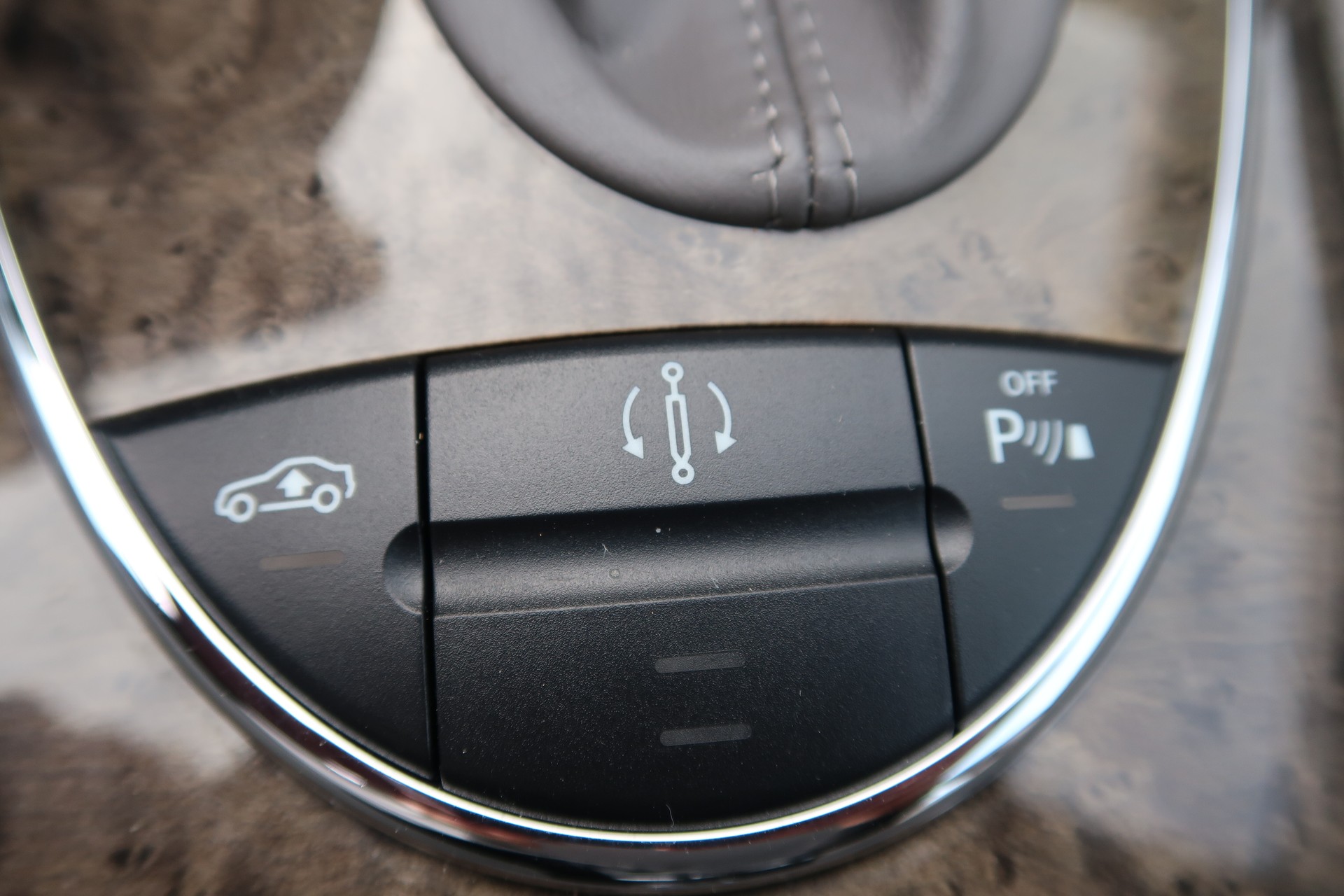 MERCEDES-BENZ E 350 Avantgarde 4Matic Automatic-image-13