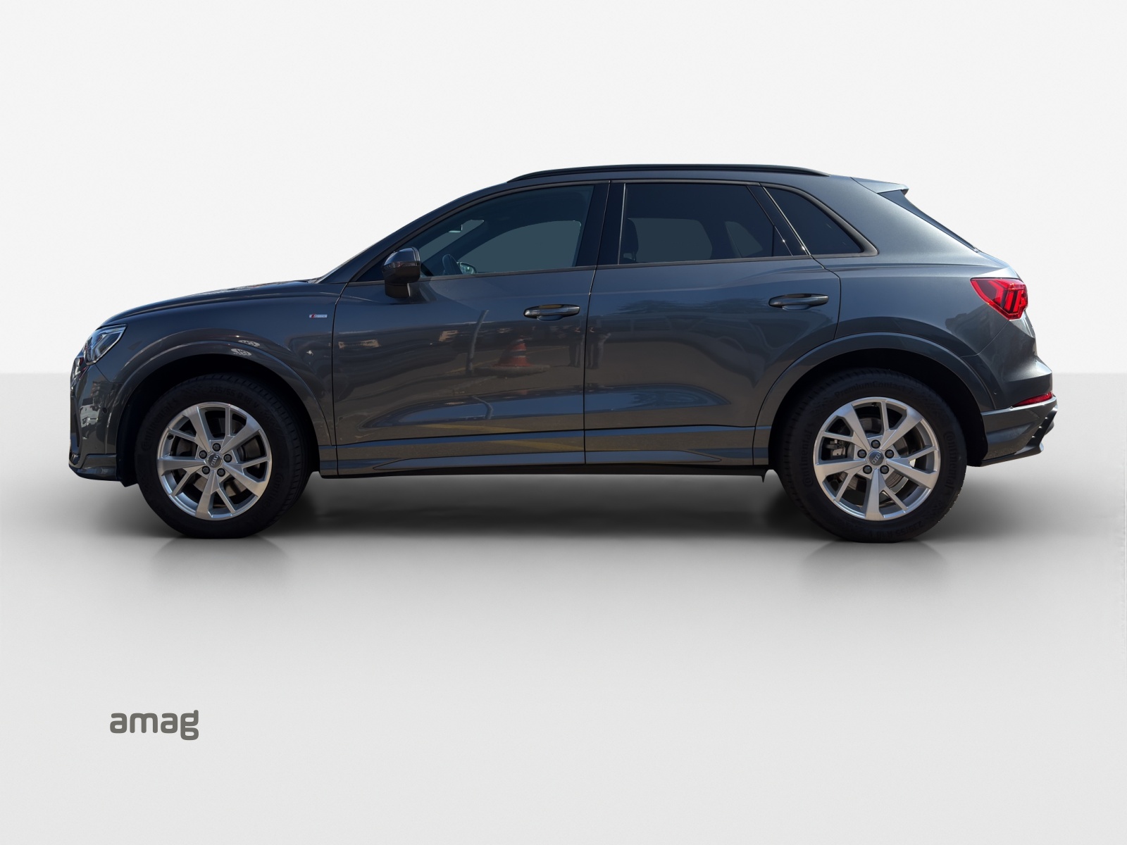 AUDI Q3 45 TFSI S line quattro S-tronic-showroom-element-1
