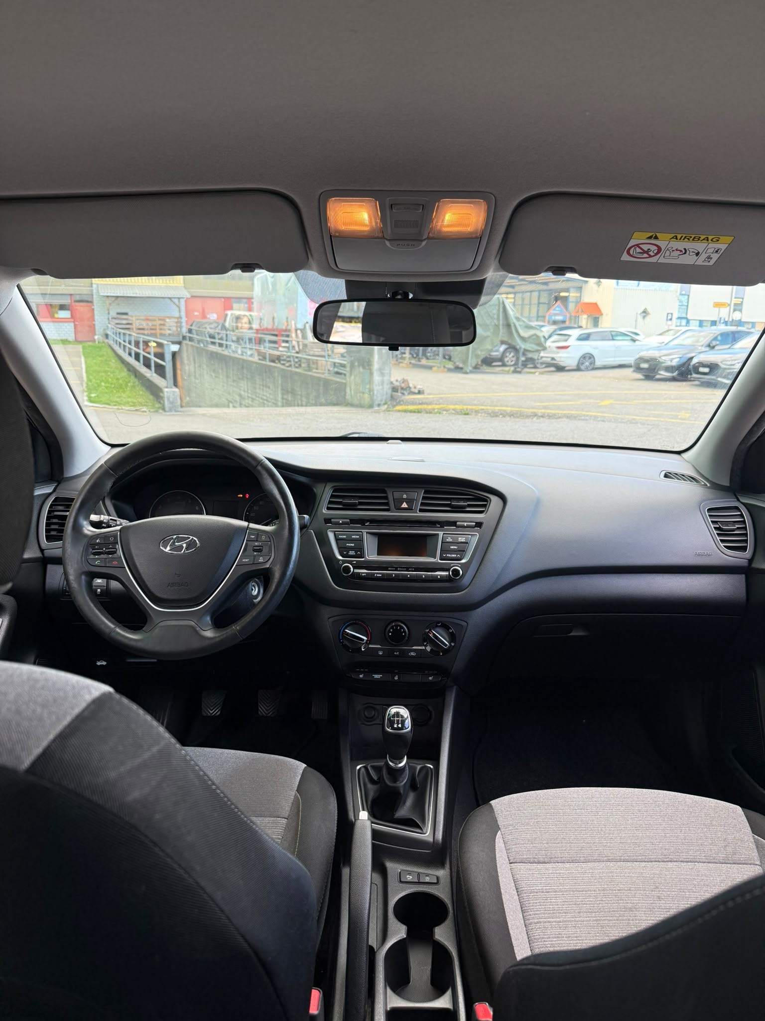 HYUNDAI i20 1.0 T-GDi Amplia-image-8