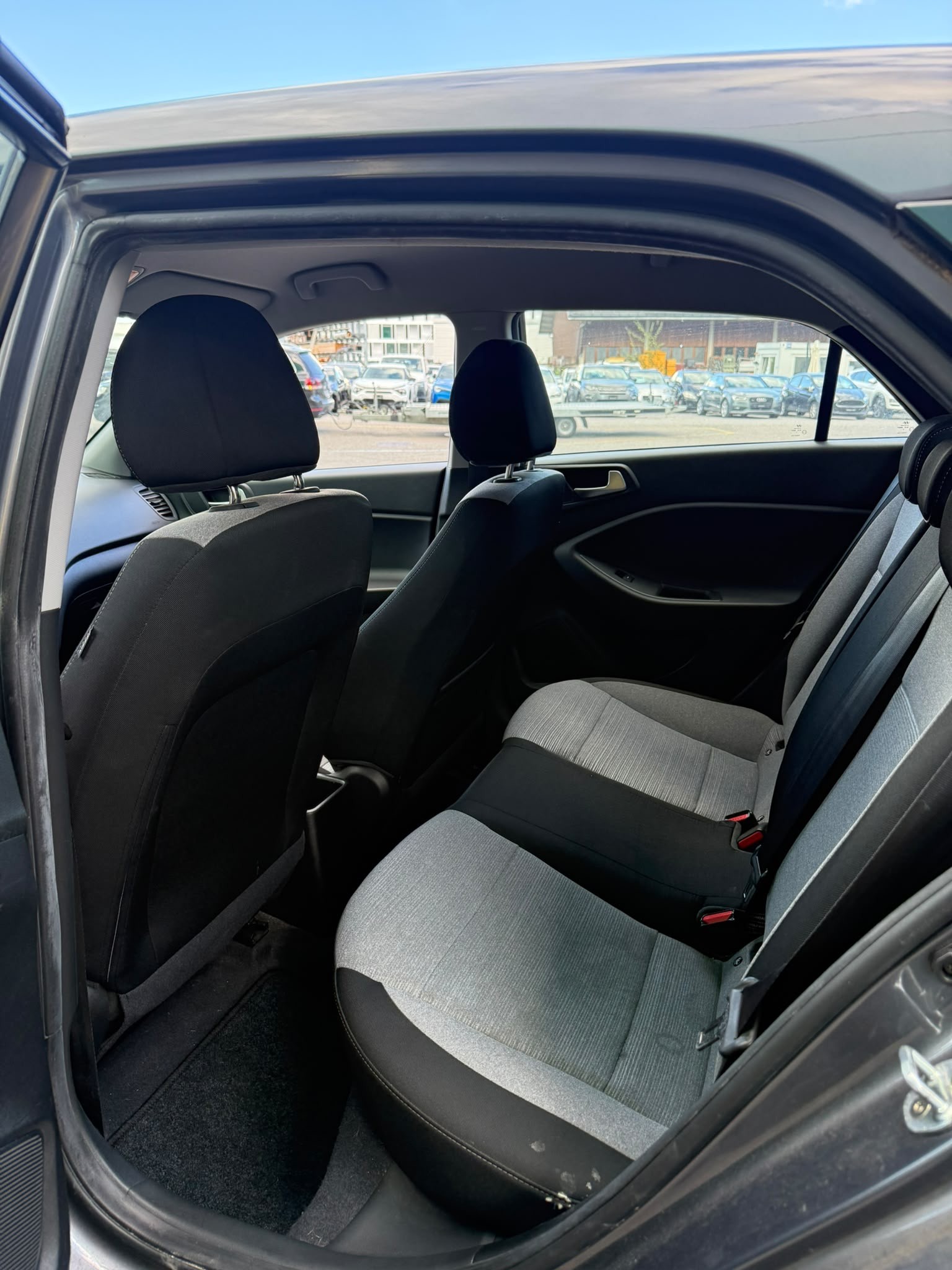 HYUNDAI i20 1.0 T-GDi Amplia-image-13