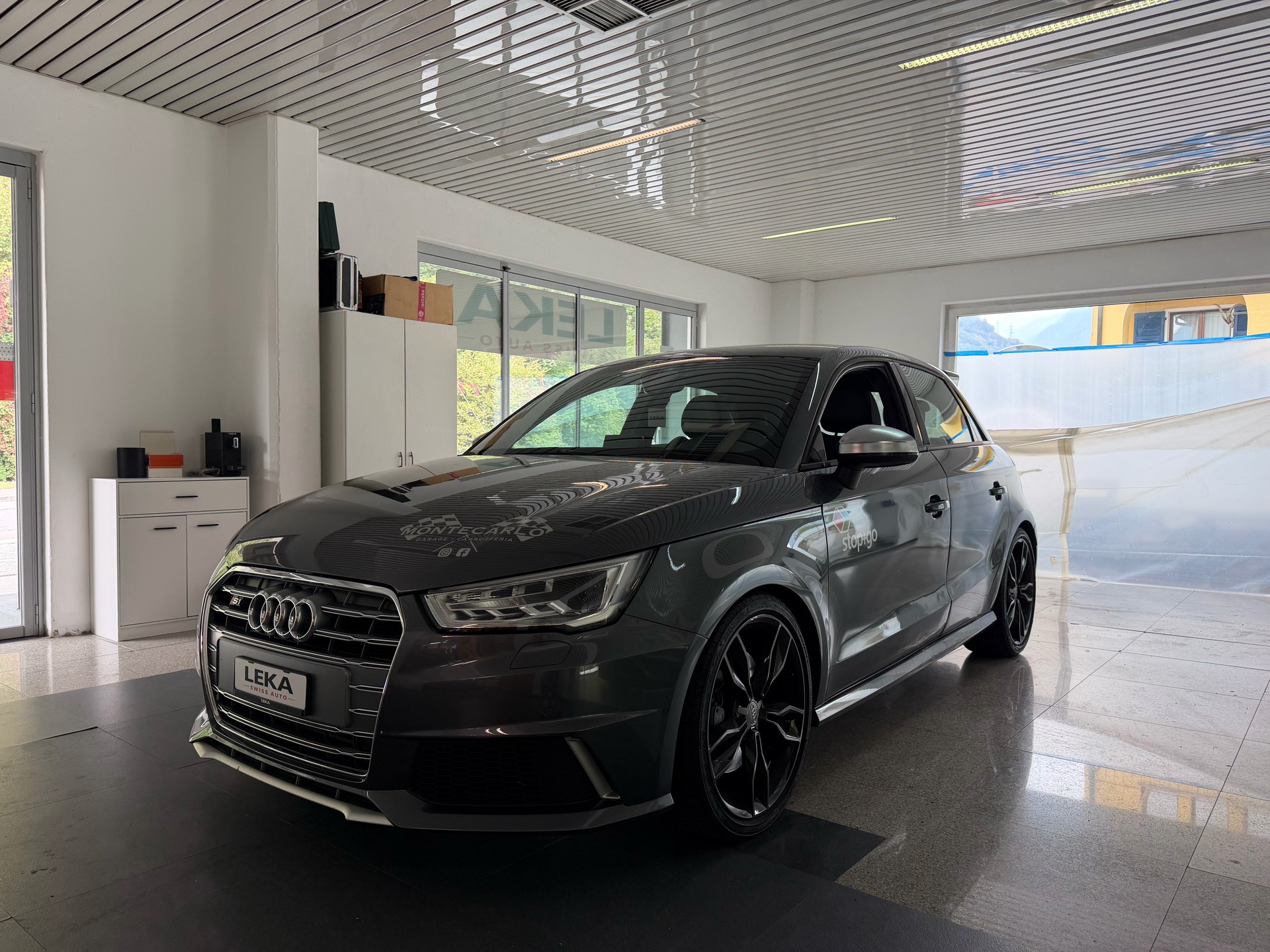 AUDI S1 Sportback 2.0 TFSI quattro-image-0