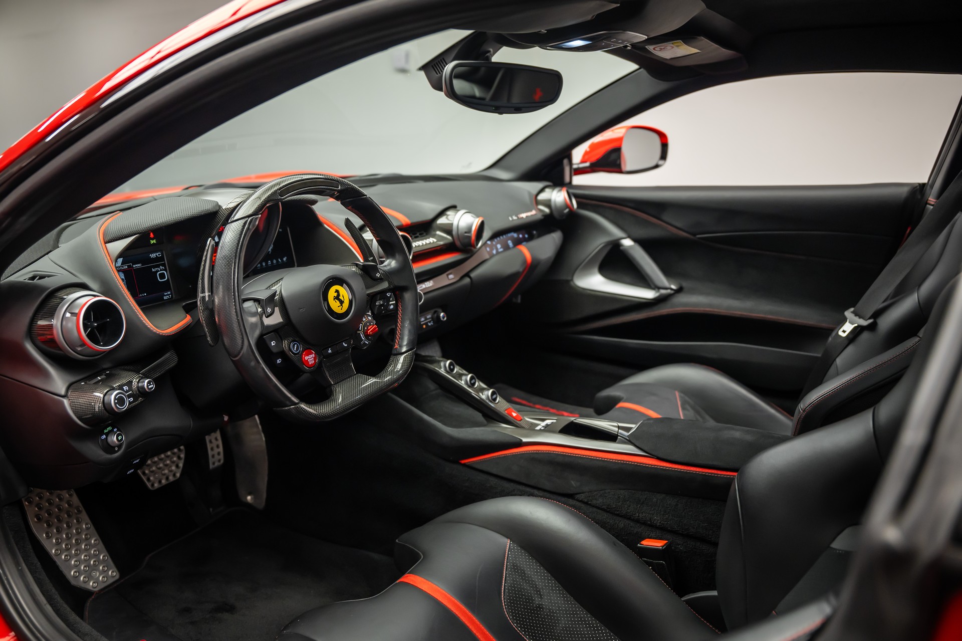 FERRARI * 812 SUPERFAST * ROSSO CORSA * CARBON RACING-SEATS *-image-13